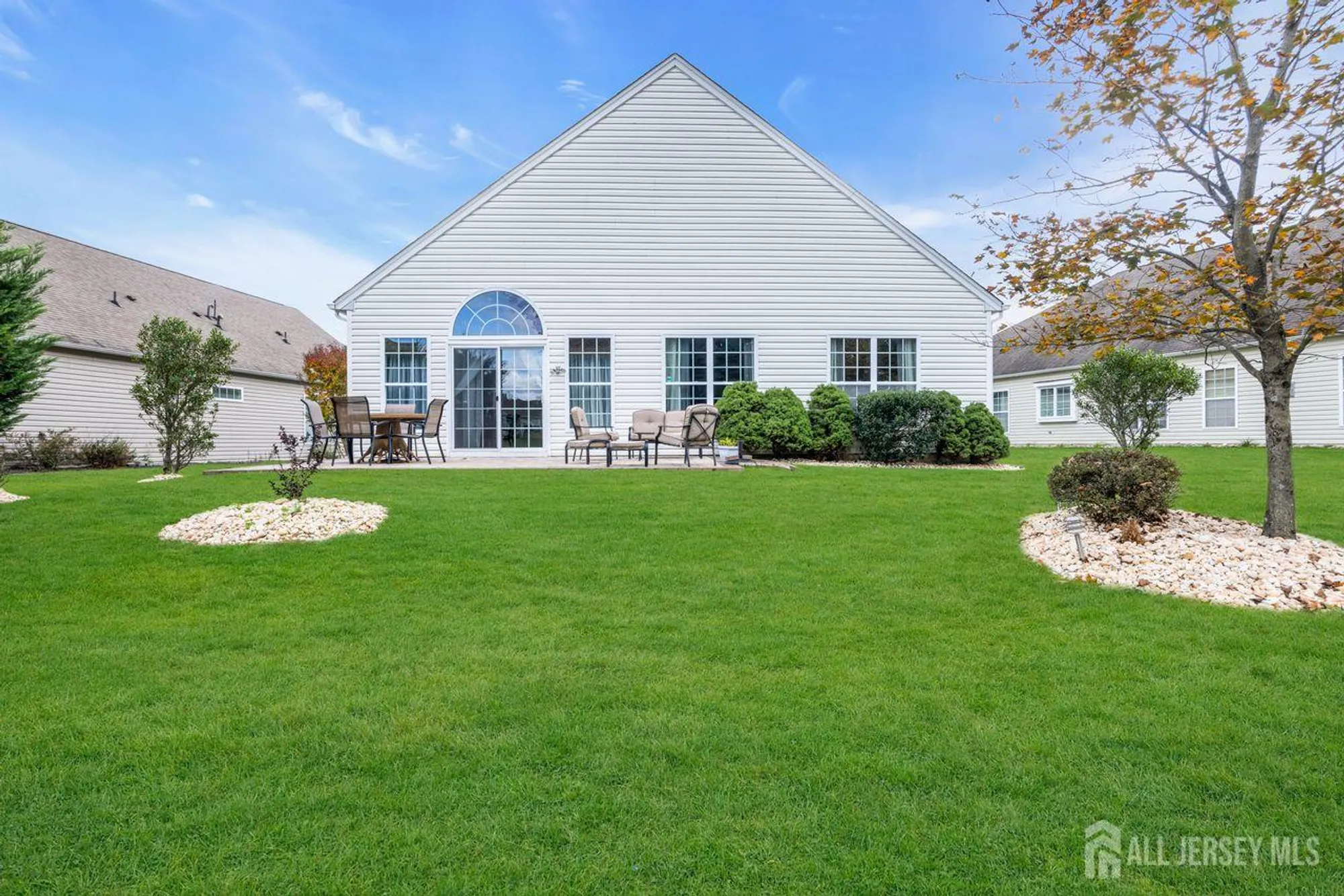 Property Slideshow image 33 of 35 | 242 longwood ln, Somerset, NJ, 08873