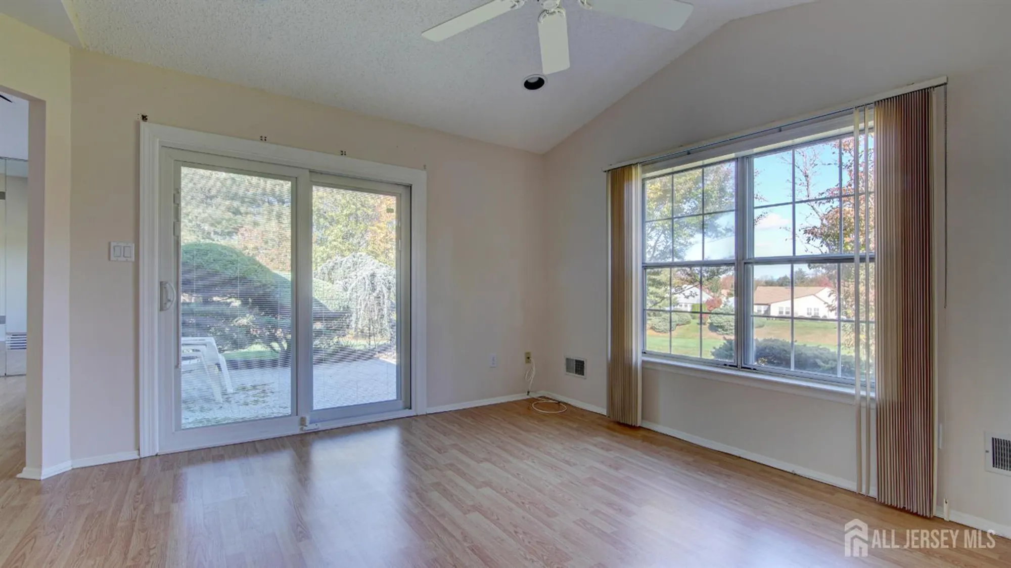 Property Slideshow image 8 of 32 | 15b ingram dr, Monroe, NJ, 08831