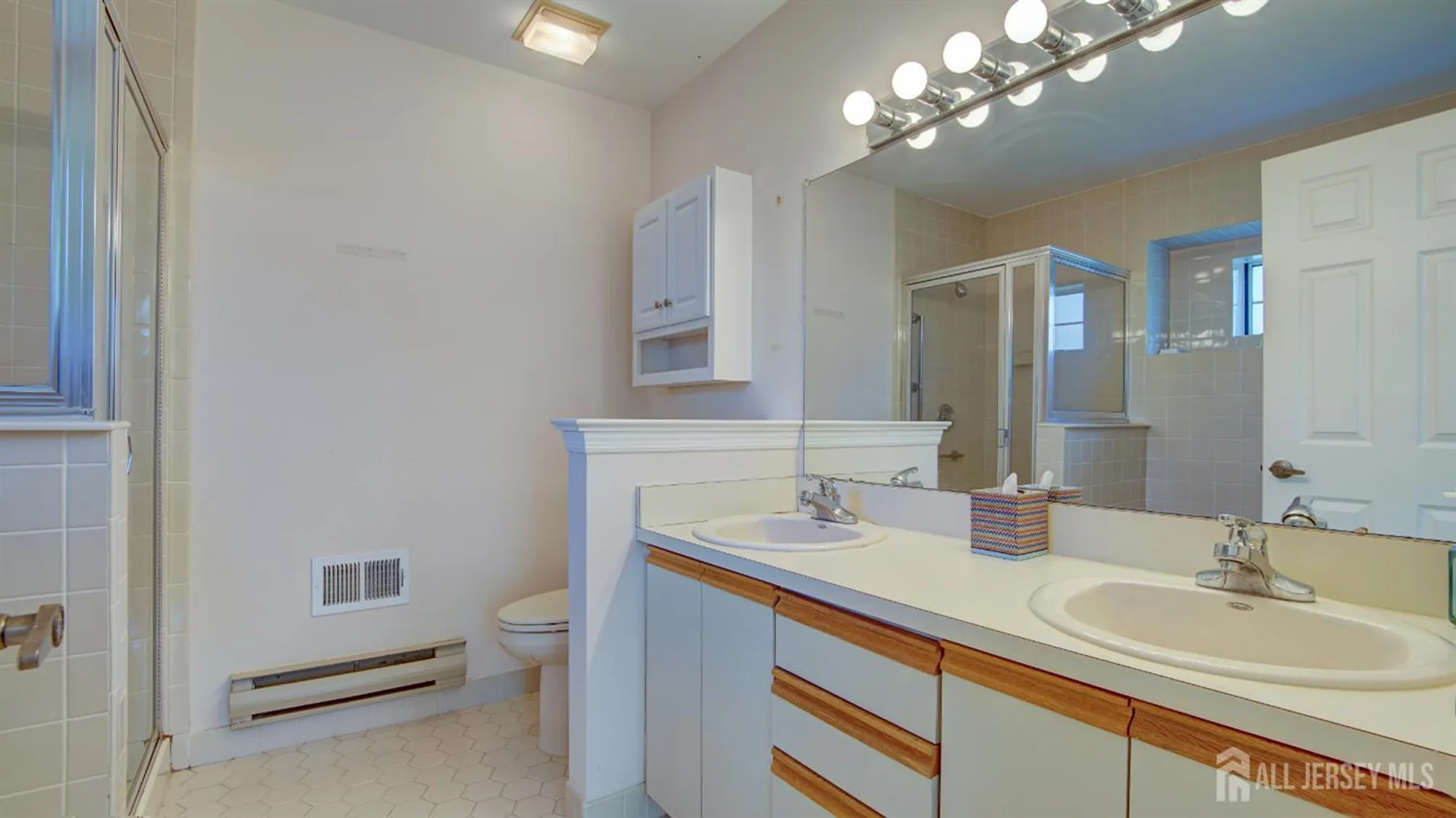 Property Slideshow image 18 of 32 | 15b ingram dr, Monroe, NJ, 08831