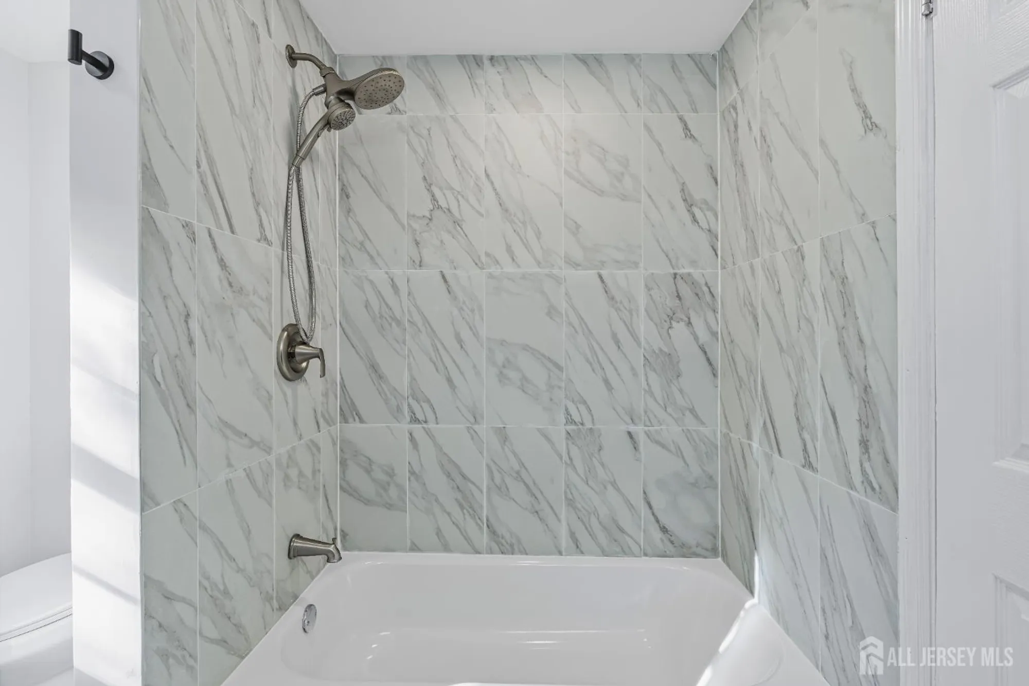 Property Slideshow image 24 of 27 | 458 revere way a, Jamesburg, NJ, 08831