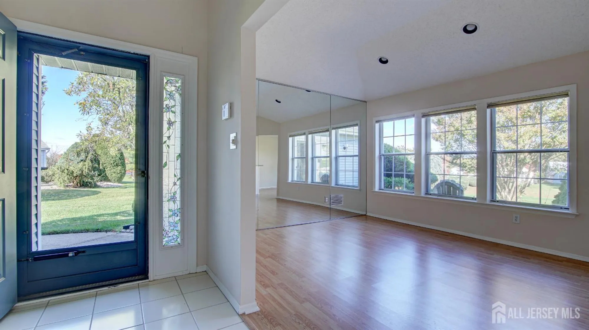 Property Slideshow image 4 of 32 | 15b ingram dr, Monroe, NJ, 08831