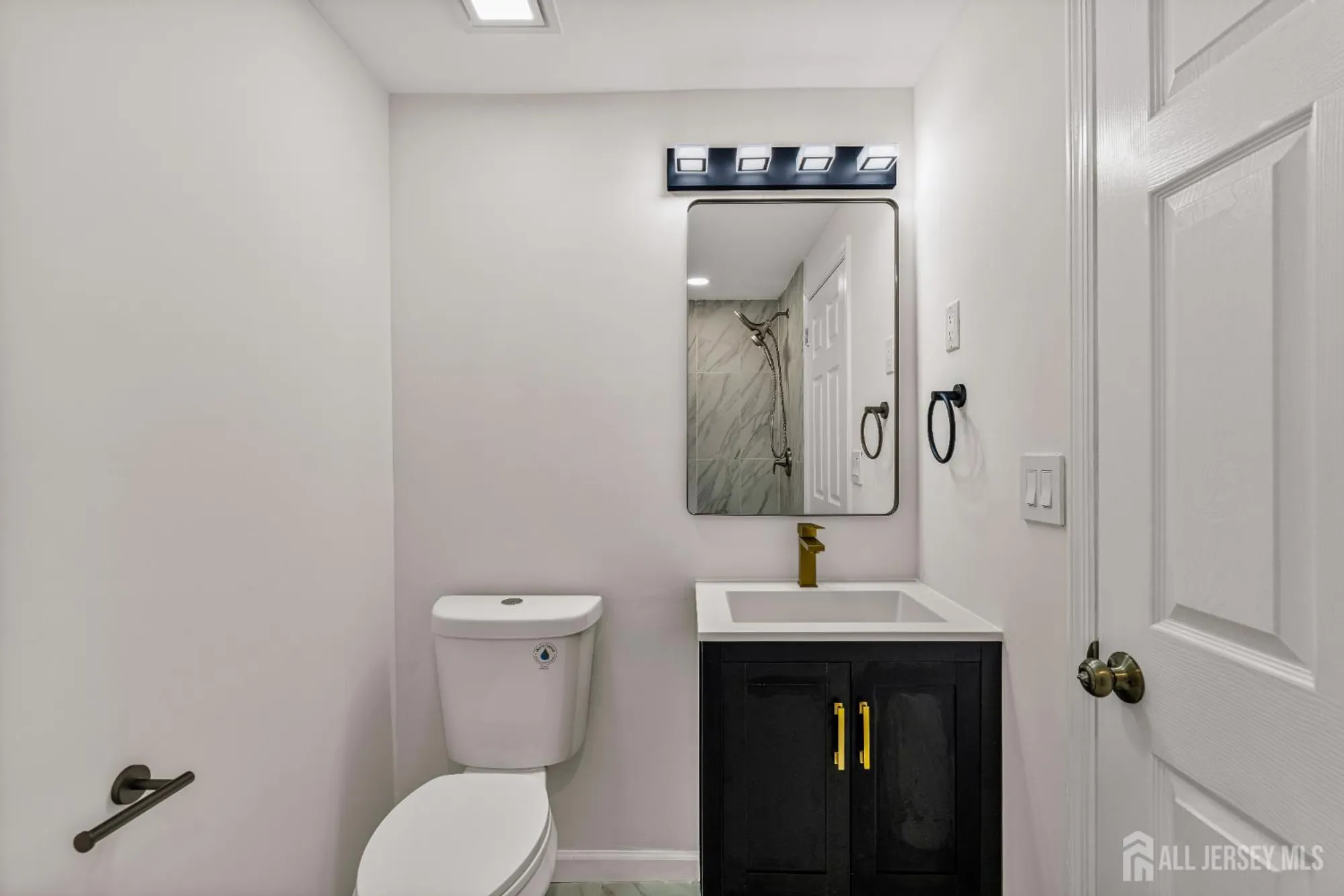 Property Slideshow image 17 of 27 | 458 revere way a, Jamesburg, NJ, 08831