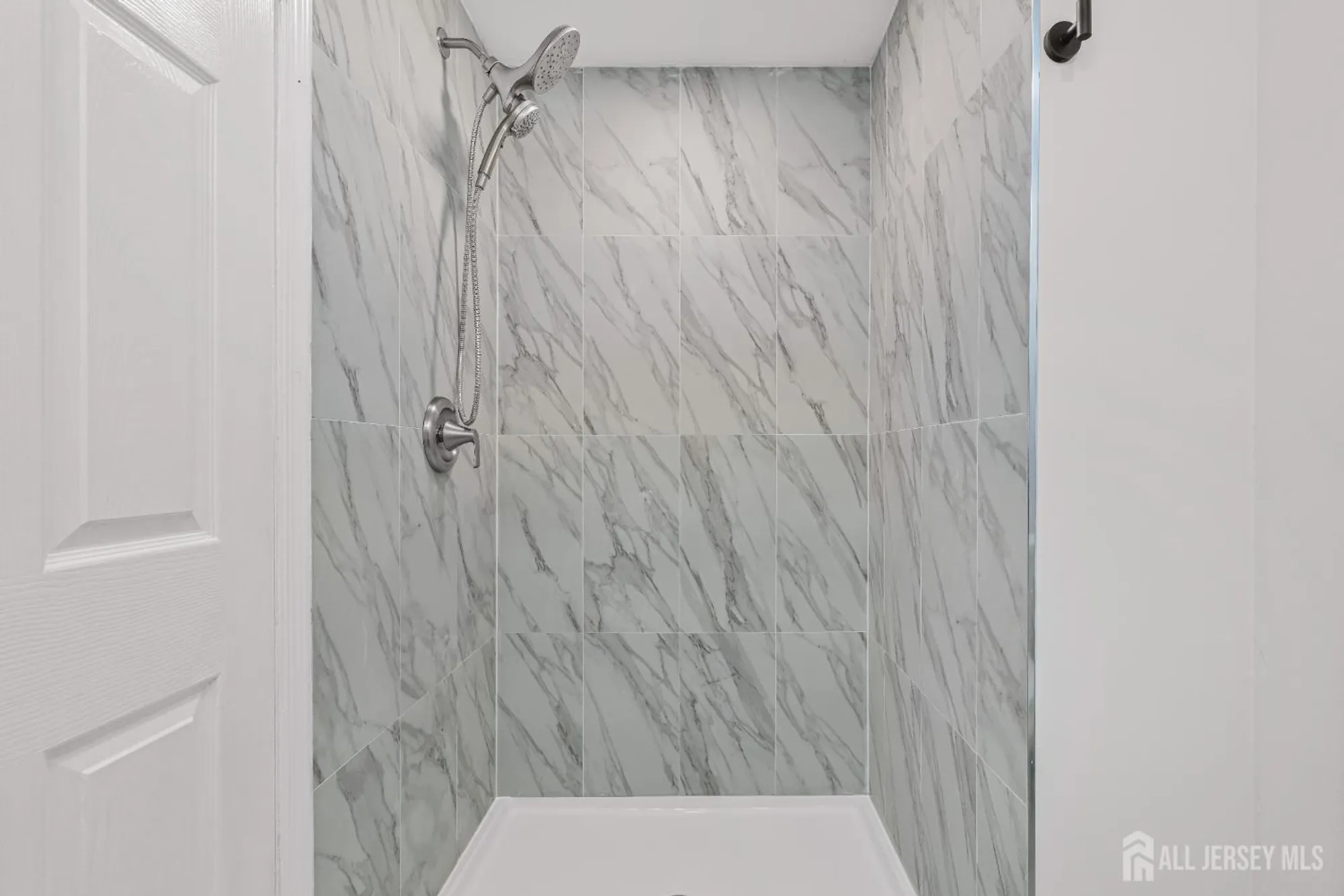 Property Slideshow image 18 of 27 | 458 revere way a, Jamesburg, NJ, 08831