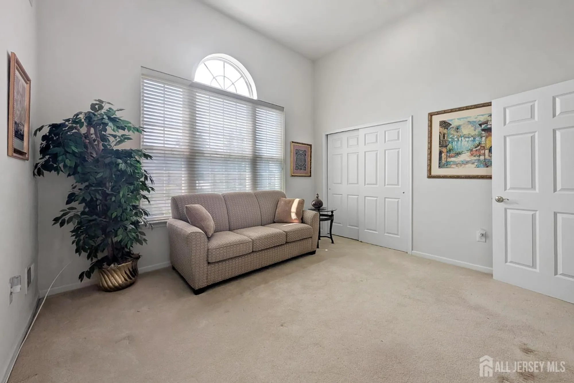 Property Slideshow image 28 of 36 | 23 crooked stick pl, Monroe, NJ, 08831