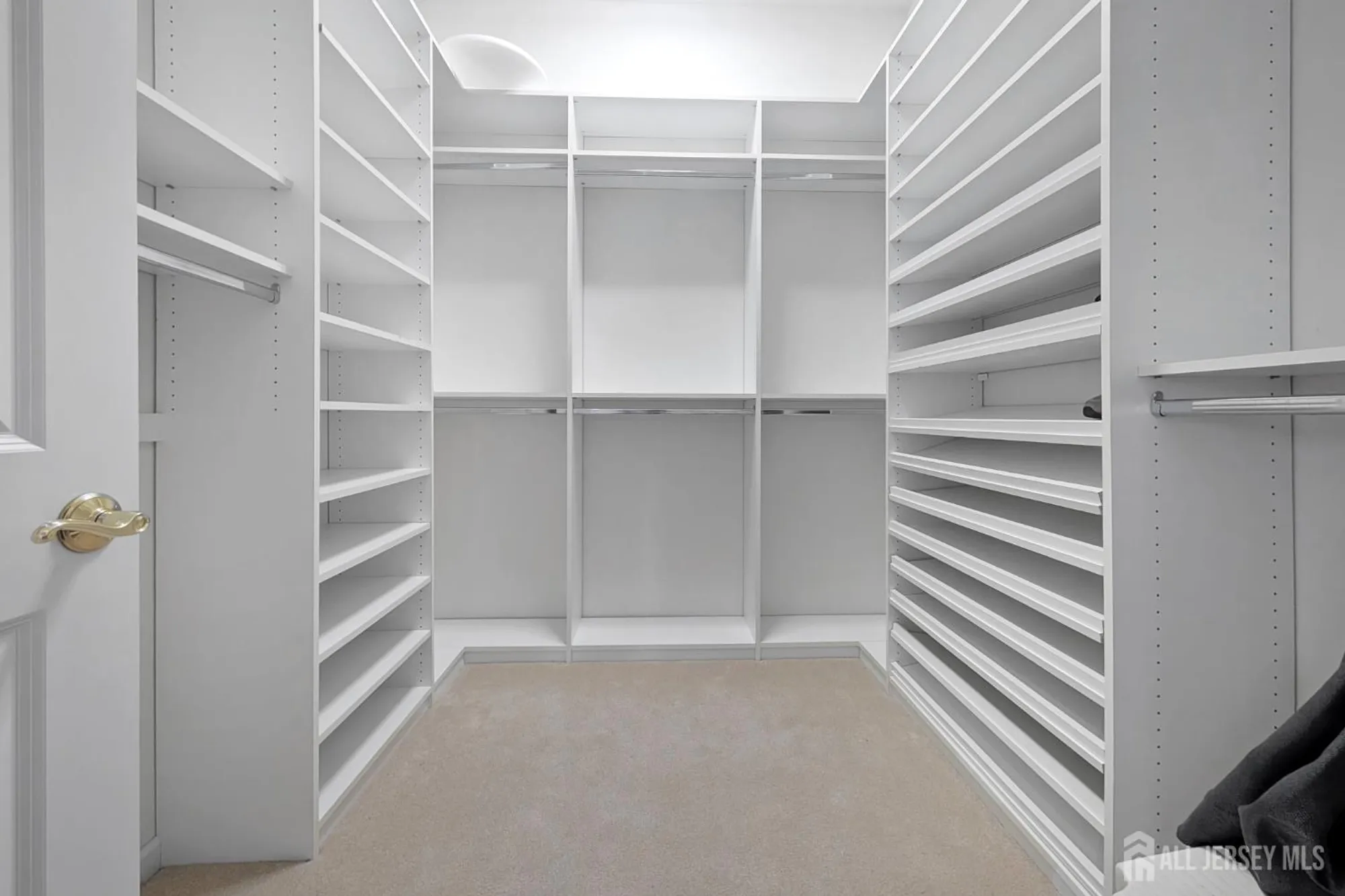 Property Slideshow image 23 of 36 | 23 crooked stick pl, Monroe, NJ, 08831