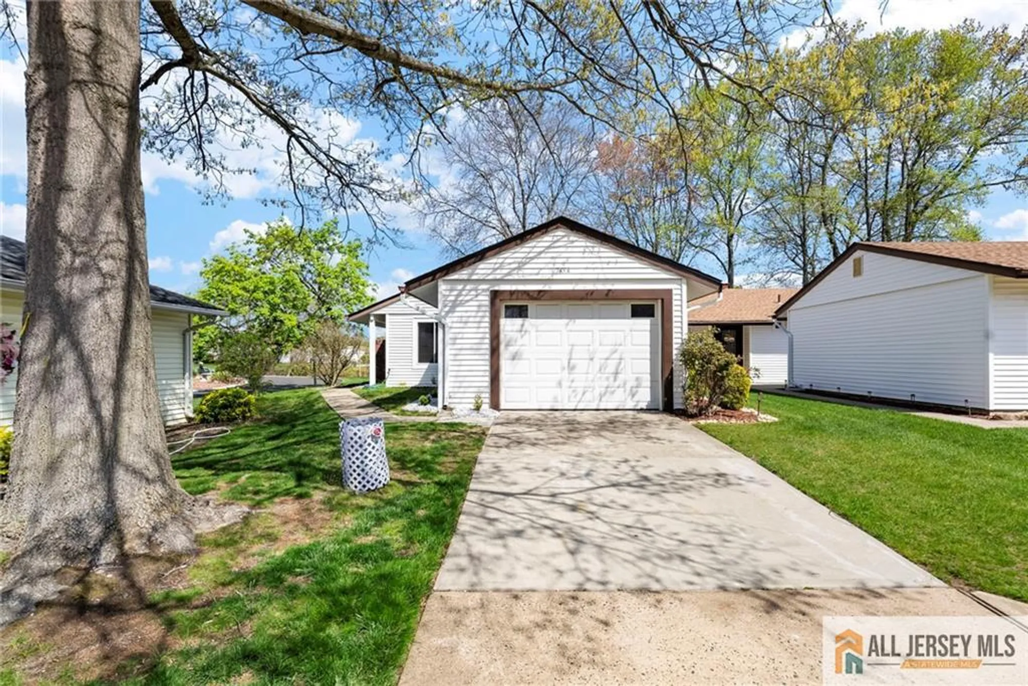 Property Slideshow image 16 of 19 | 265 crosse dr 265a, Jamesburg, NJ, 08831