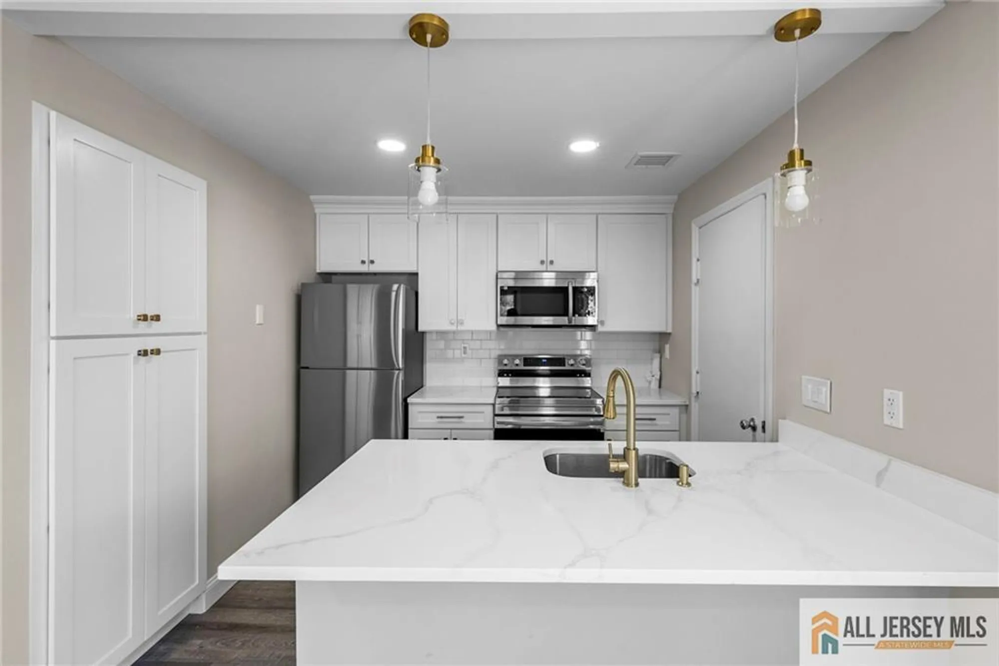 Property Slideshow image 6 of 19 | 265 crosse dr 265a, Jamesburg, NJ, 08831