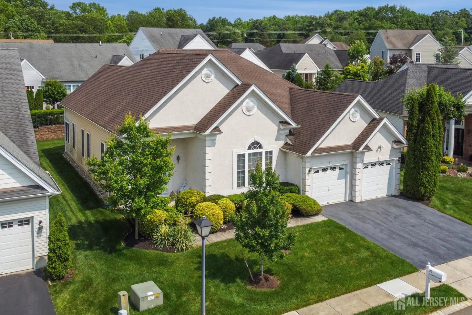 Property Slideshow image 1 of 36 | 23 crooked stick pl, Monroe, NJ, 08831