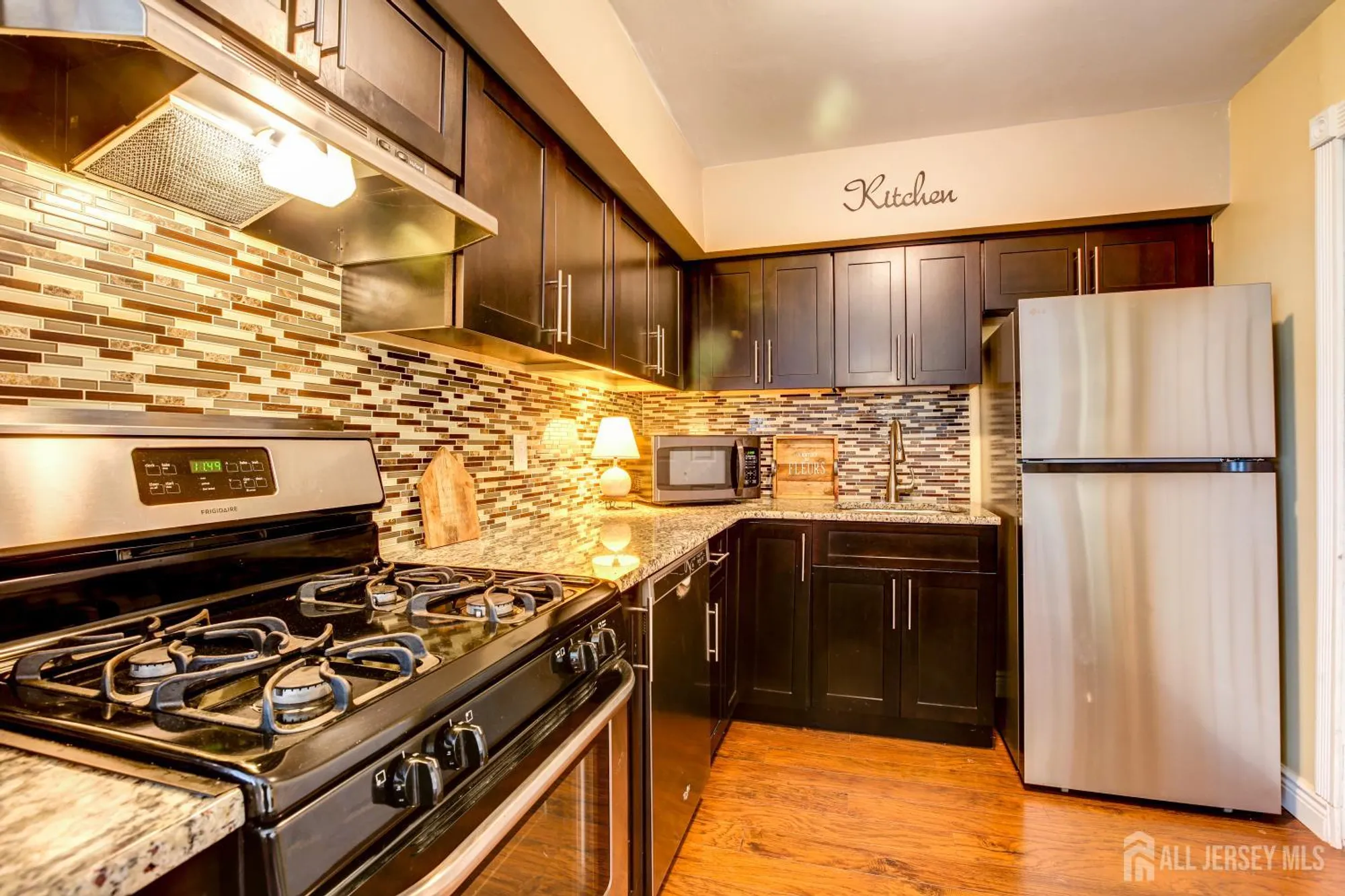 Property Slideshow image 12 of 21 | 56 galewood dr a, Matawan, NJ, 07747