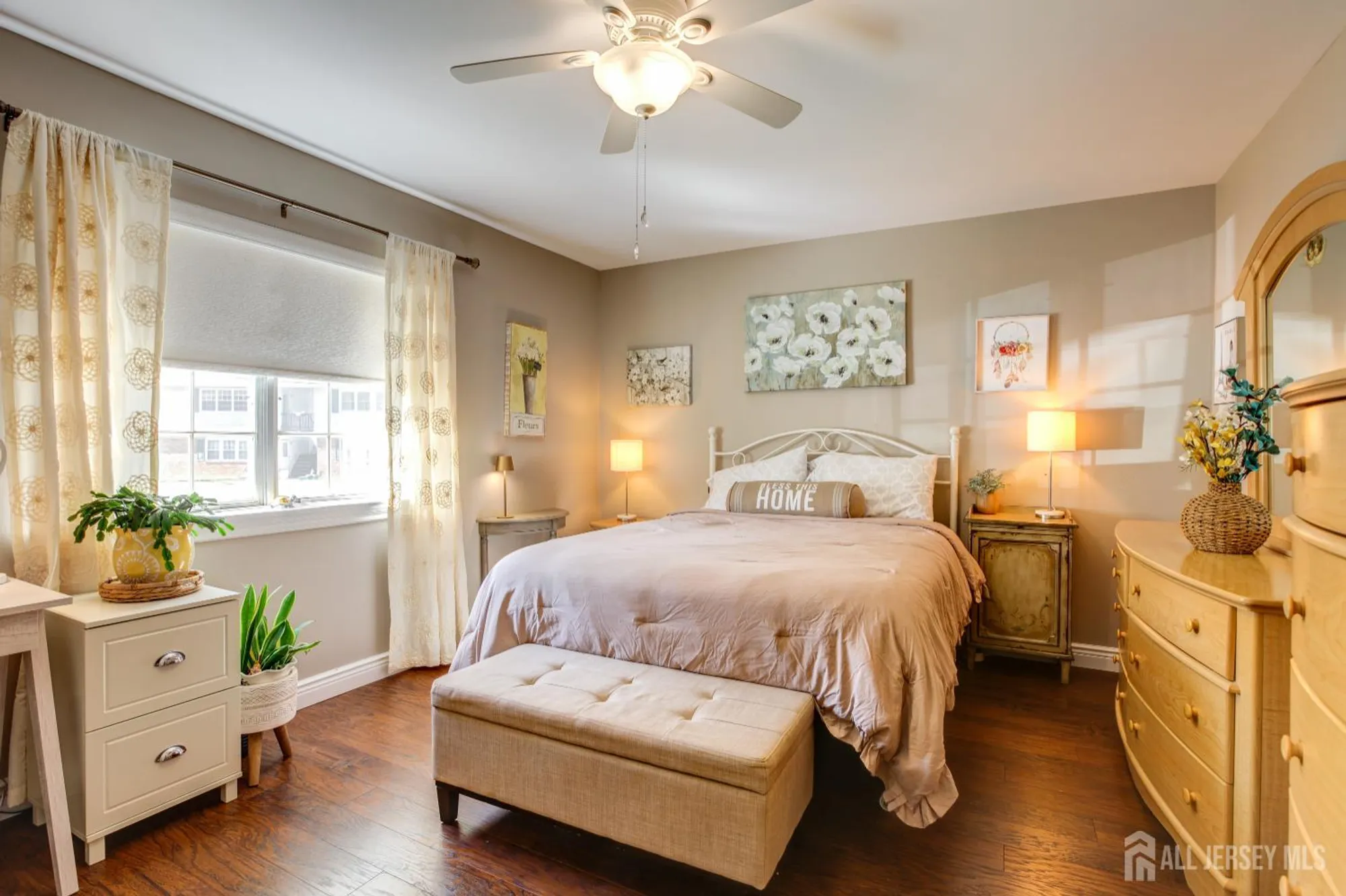 Property Slideshow image 13 of 21 | 56 galewood dr a, Matawan, NJ, 07747