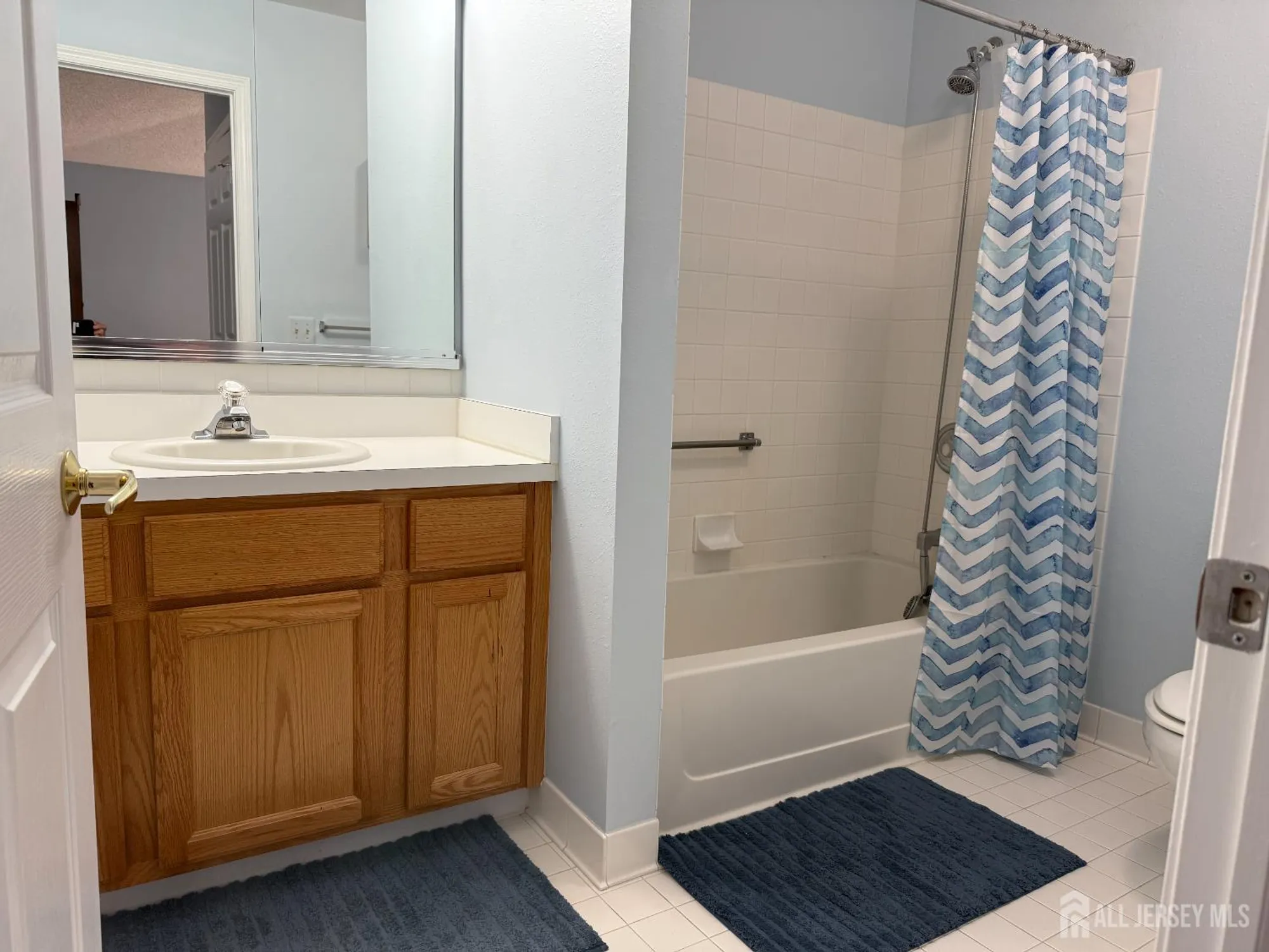 Property Slideshow image 25 of 60 | 163 goldfinch dr, Monroe, NJ, 08831