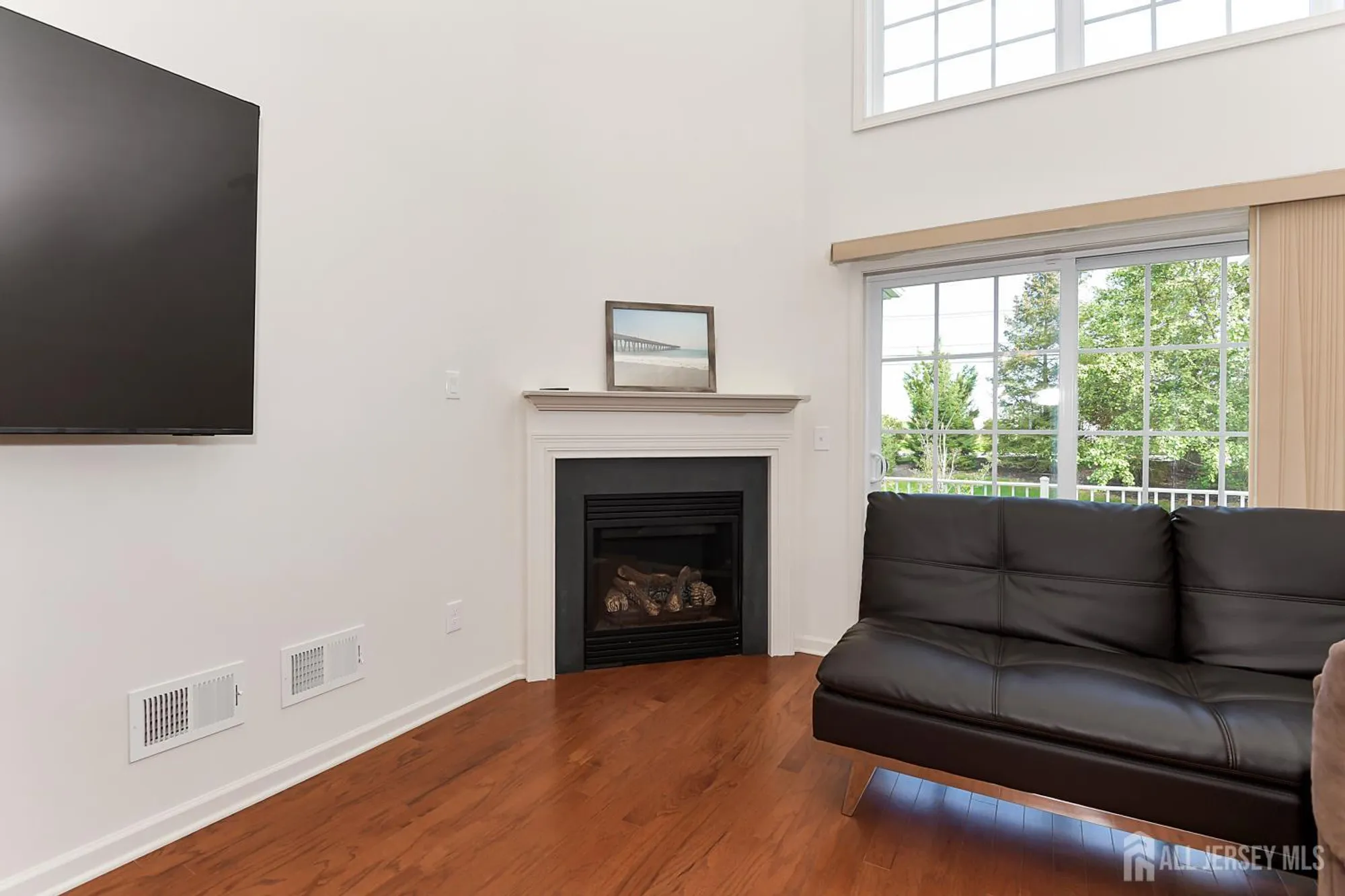 Property Slideshow image 10 of 41 | 802 schindler dr, South Brunswick, NJ, 08852