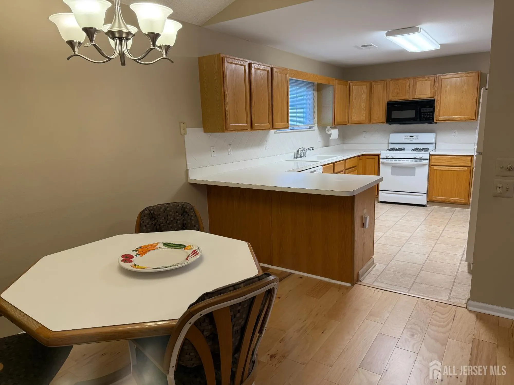 Property Slideshow image 48 of 60 | 163 goldfinch dr, Monroe, NJ, 08831