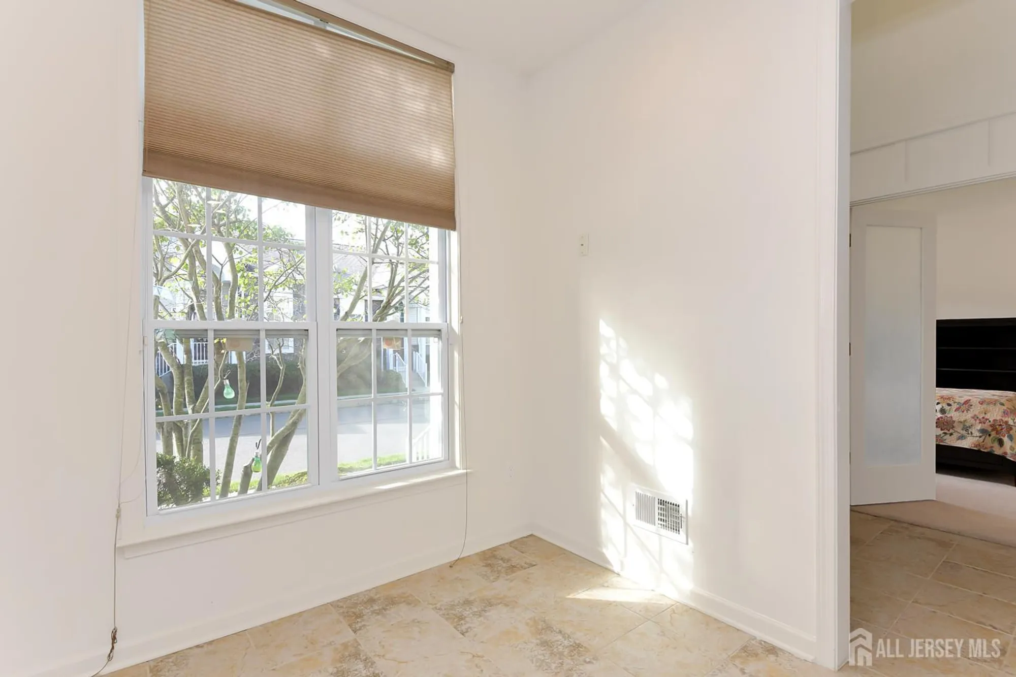 Property Slideshow image 17 of 41 | 802 schindler dr, South Brunswick, NJ, 08852