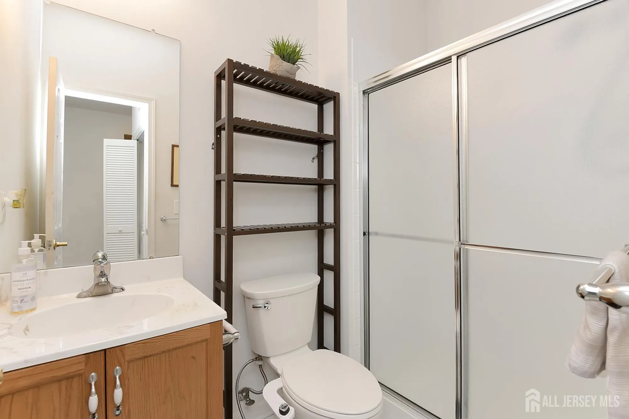 Property Slideshow image 23 of 41 | 802 schindler dr, South Brunswick, NJ, 08852