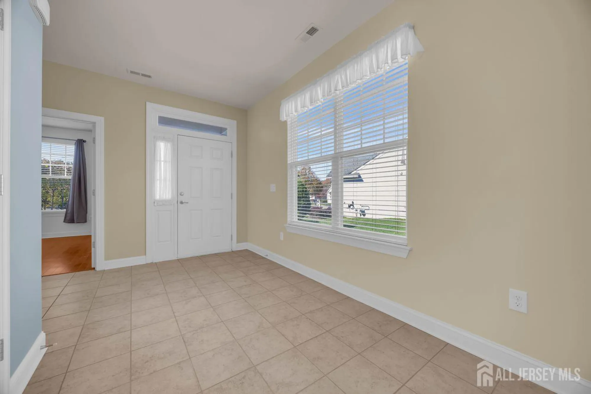 Property Slideshow image 2 of 26 | 87 schindler ct, Somerset, NJ, 08873