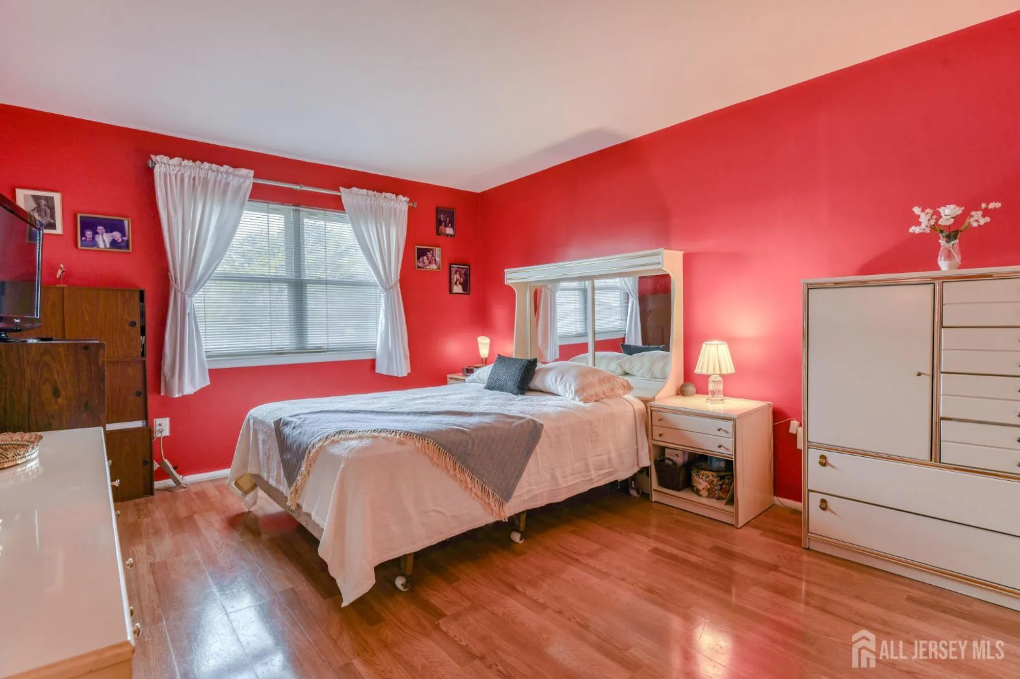 Property Slideshow image 11 of 22 | 11 alabama ct, Matawan, NJ, 07747