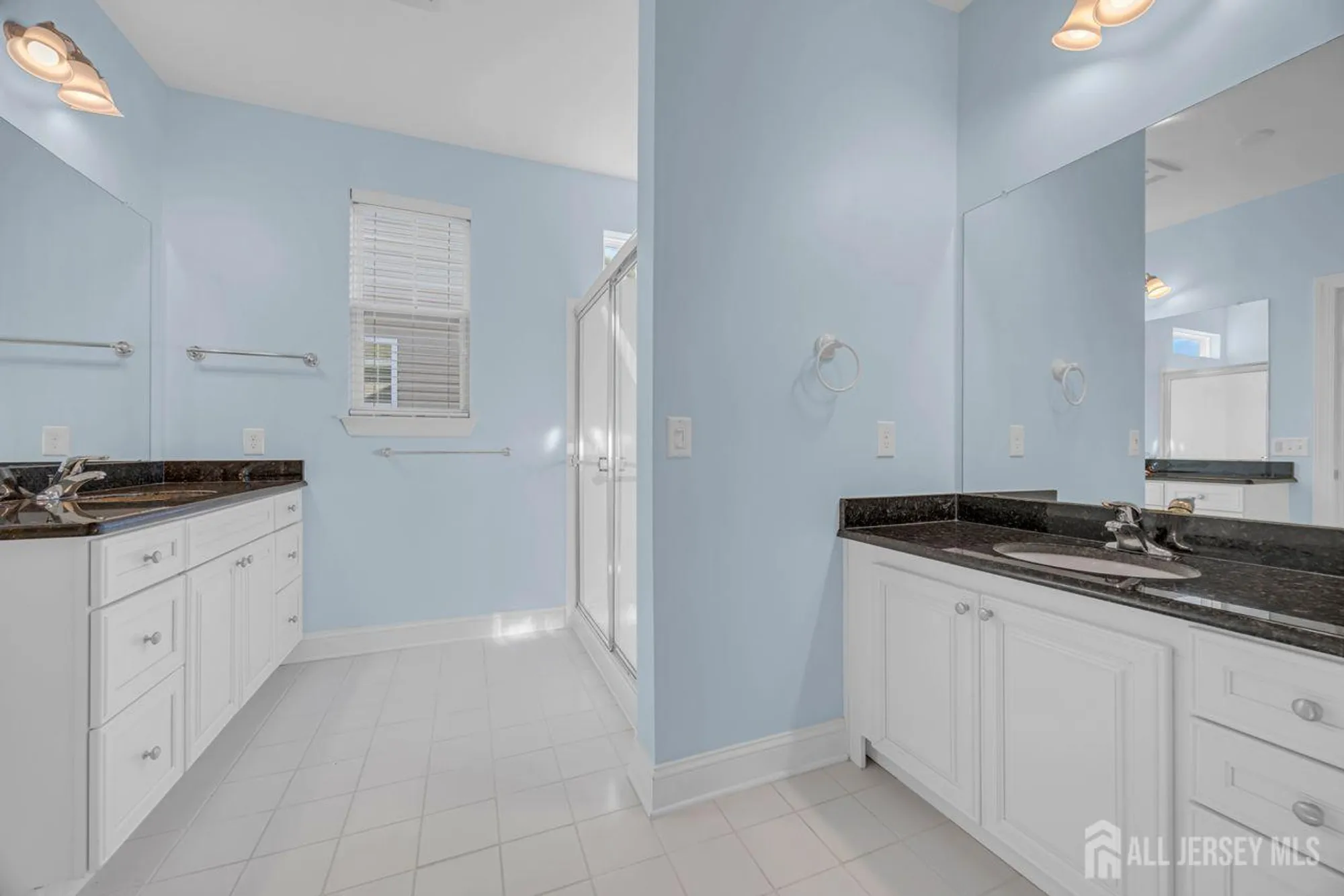 Property Slideshow image 14 of 26 | 87 schindler ct, Somerset, NJ, 08873
