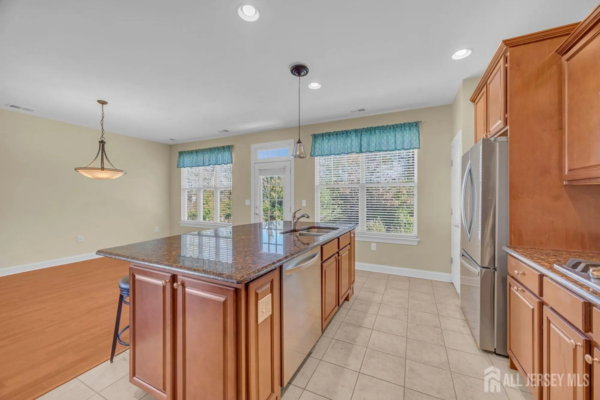 Property Slideshow image 8 of 26 | 87 schindler ct, Somerset, NJ, 08873