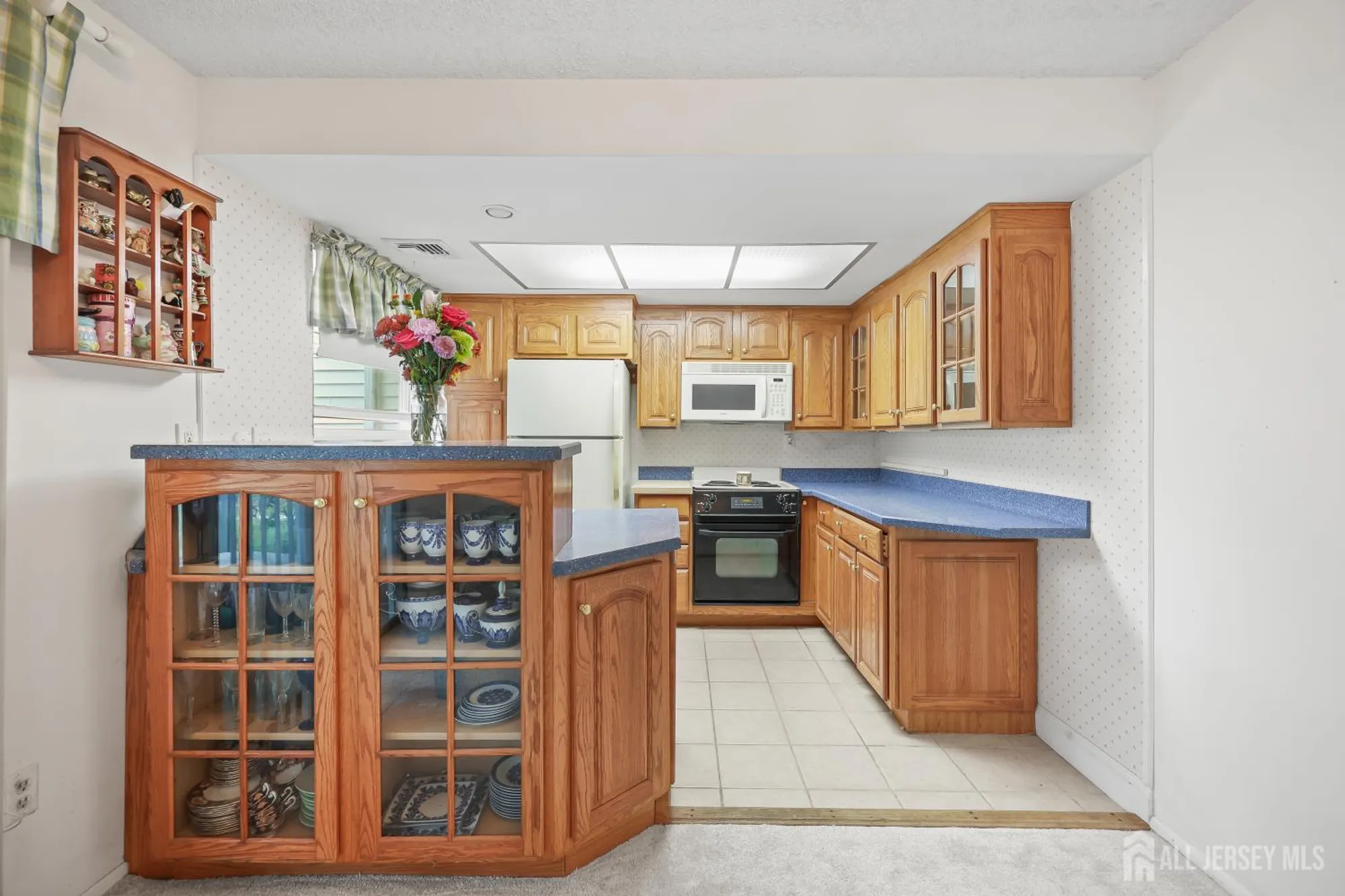 Property Slideshow image 8 of 21 | 149 maclura plz b, Monroe, NJ, 08831