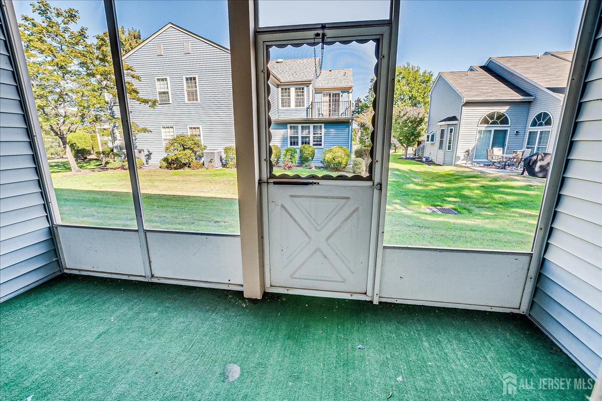 Property Slideshow image 19 of 22 | 15 james buchanan dr b, Monroe, NJ, 08831