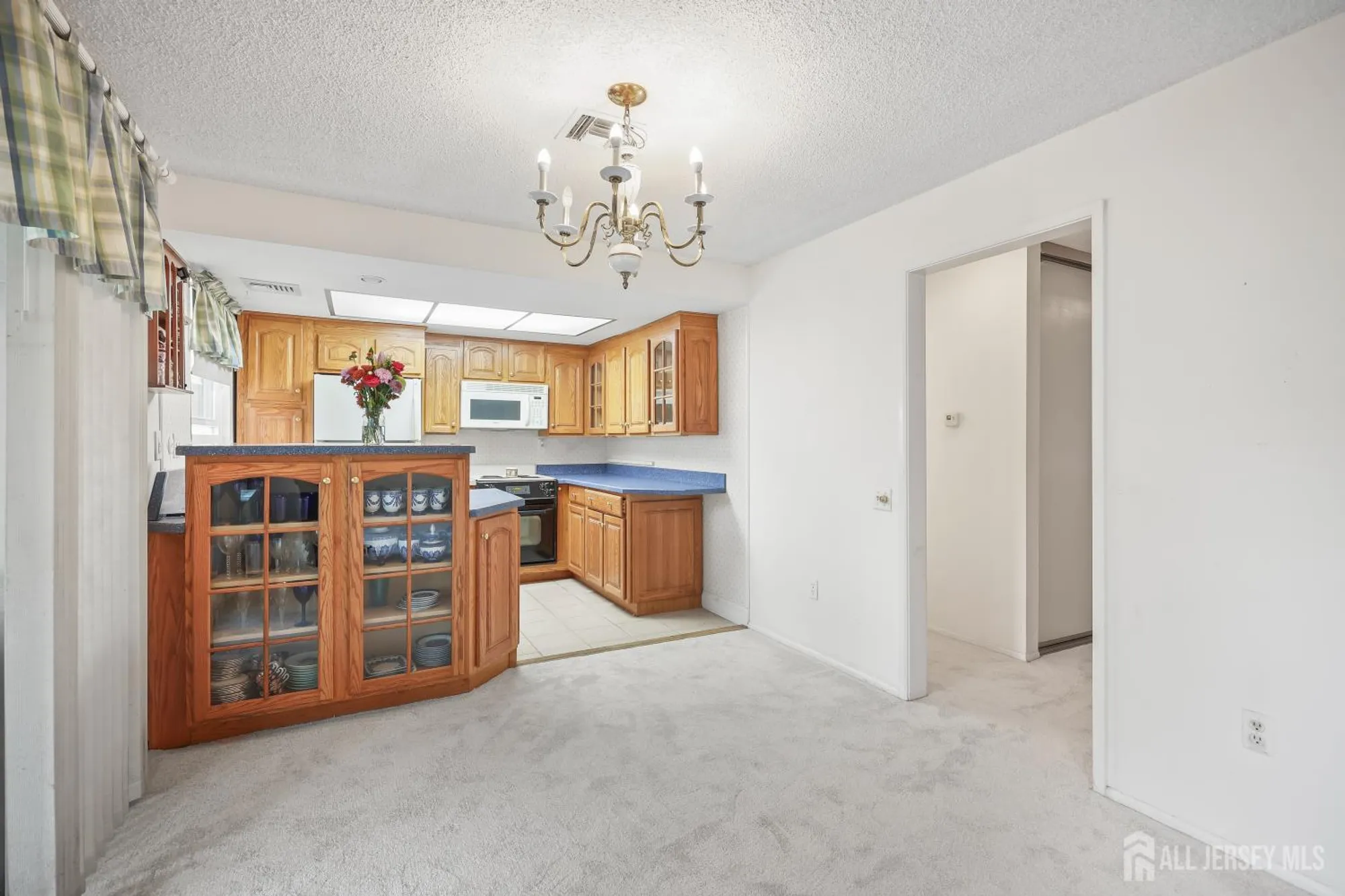 Property Slideshow image 7 of 21 | 149 maclura plz b, Monroe, NJ, 08831