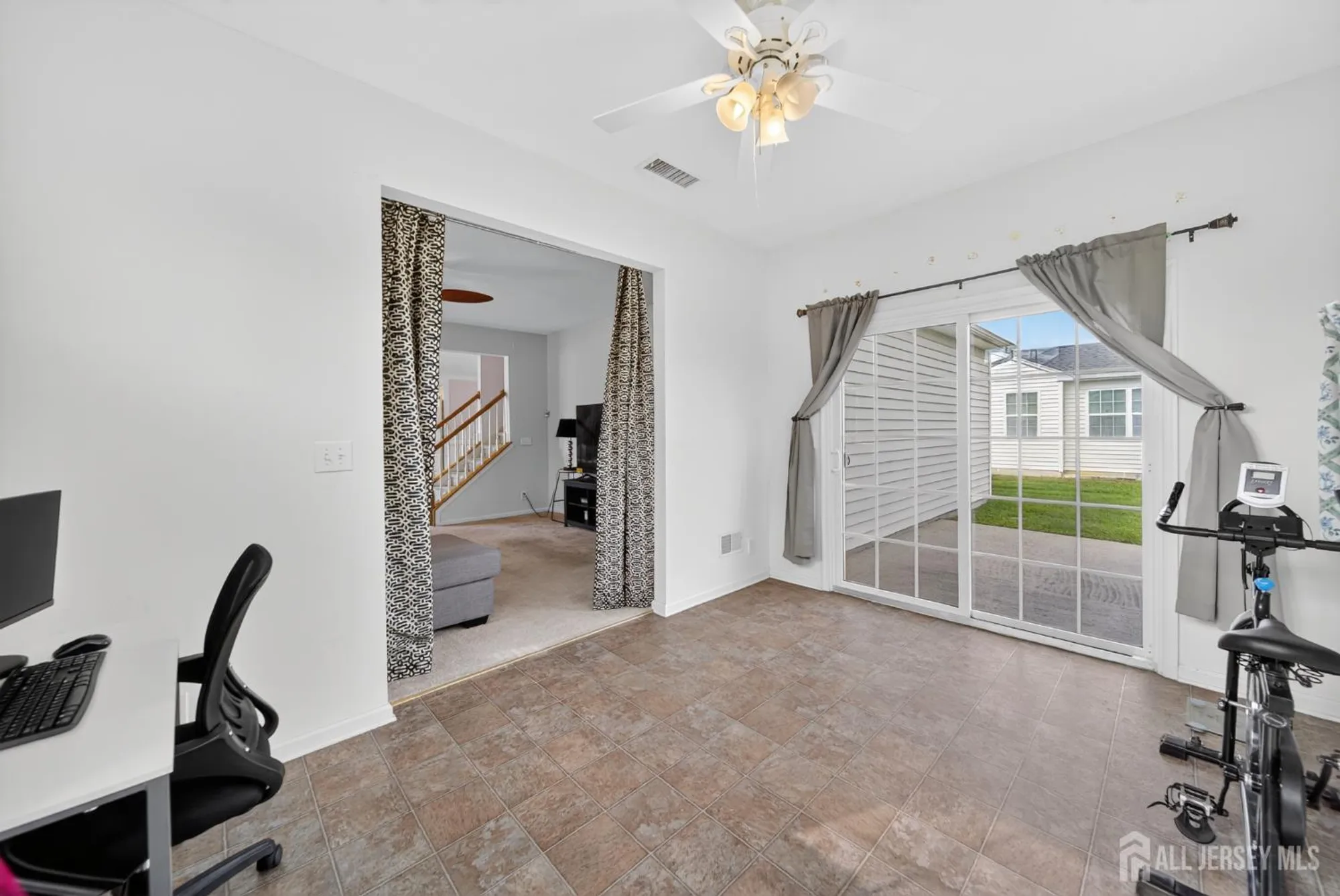 Property Slideshow image 14 of 26 | 39 fernbrooke dr, Westampton, NJ, 08060