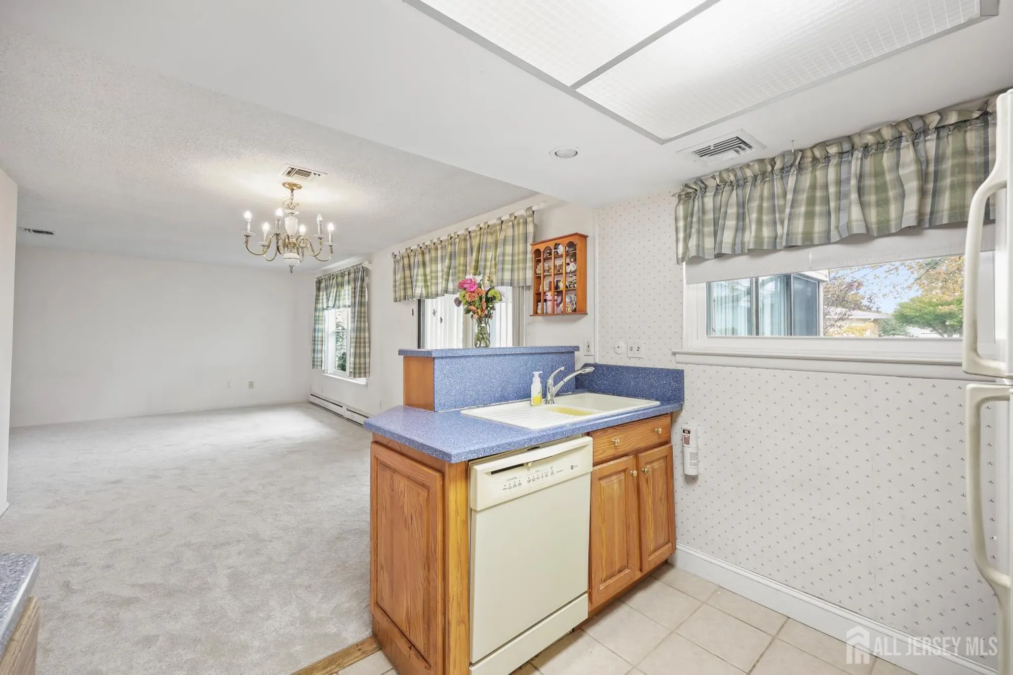 Property Slideshow image 11 of 21 | 149 maclura plz b, Monroe, NJ, 08831