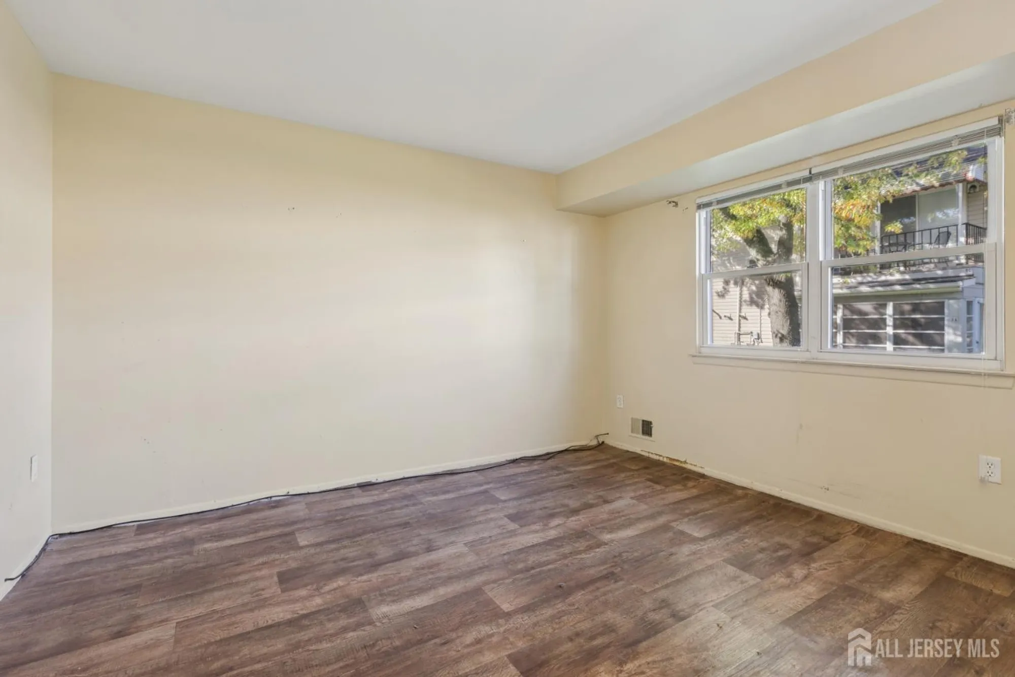 Property Slideshow image 21 of 25 | 10 california ct a, Matawan, NJ, 07747