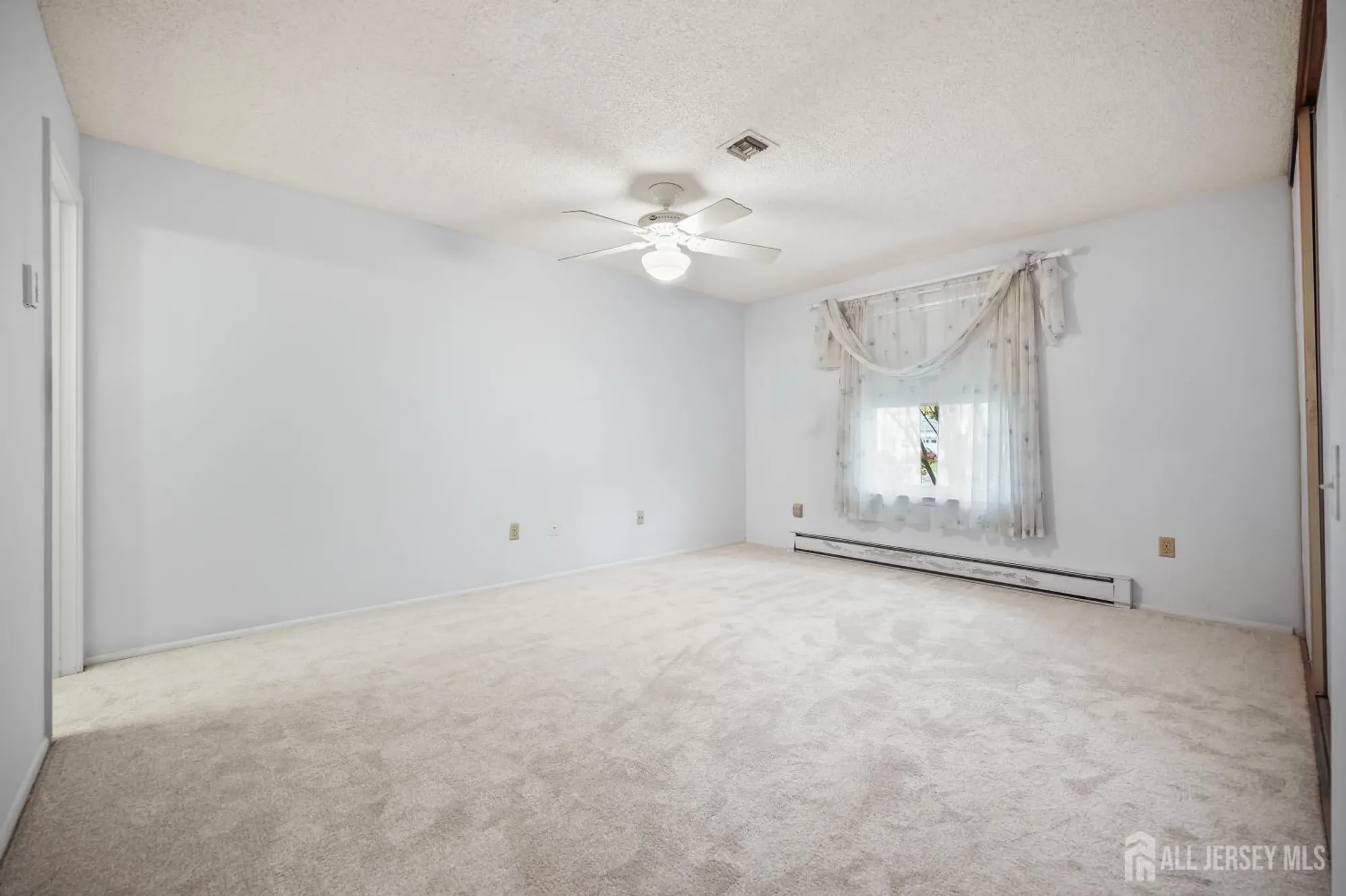 Property Slideshow image 16 of 21 | 149 maclura plz b, Monroe, NJ, 08831