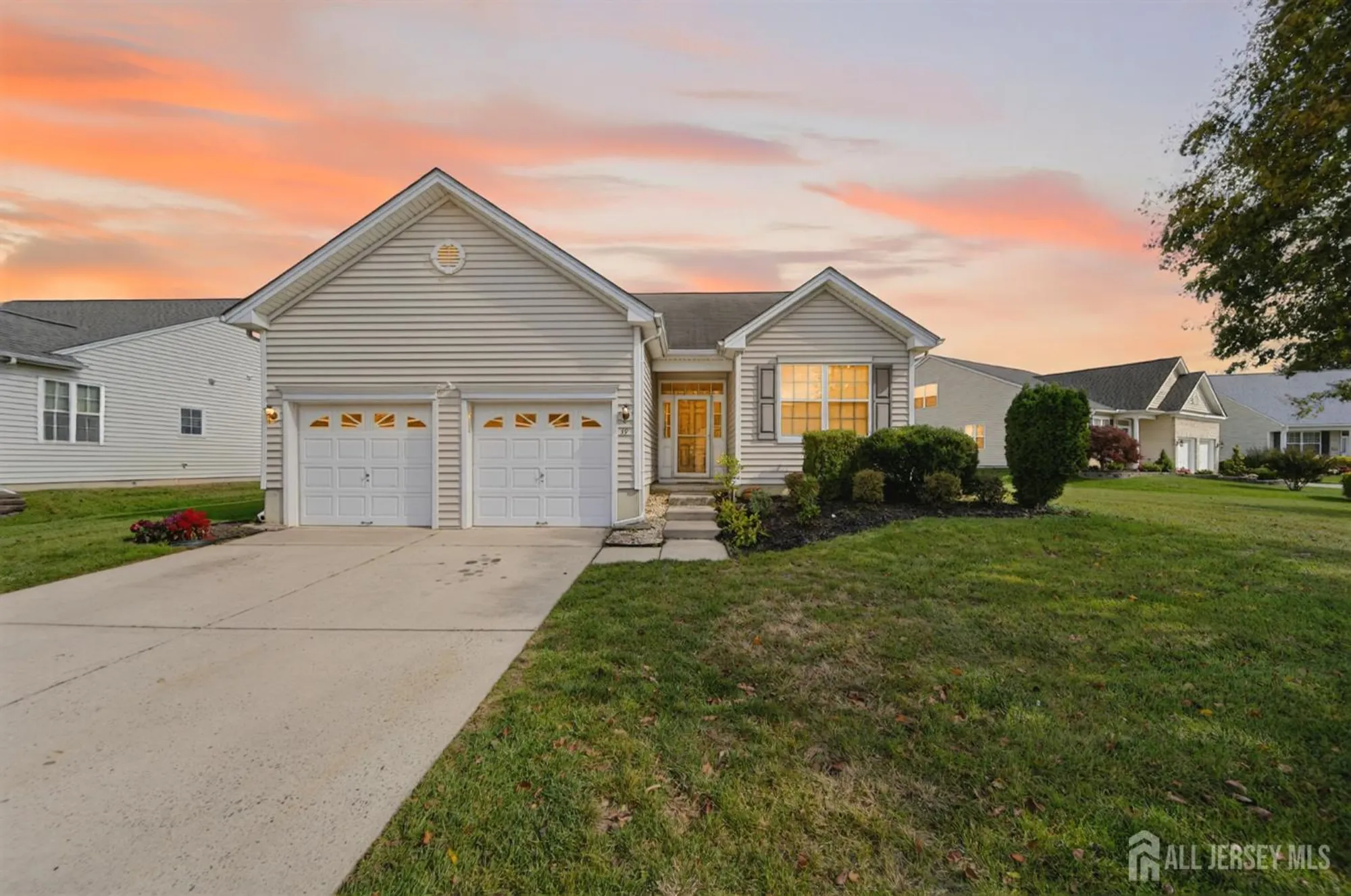 Property Slideshow image 1 of 26 | 39 fernbrooke dr, Westampton, NJ, 08060