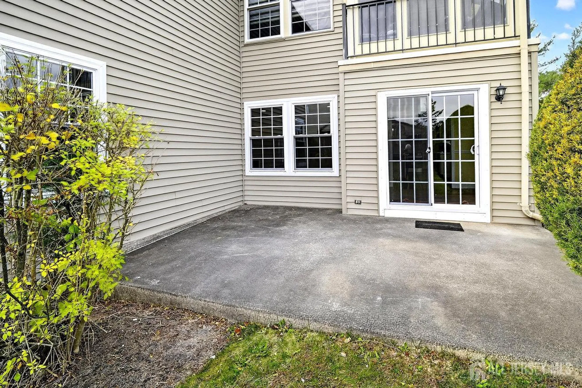 Property Slideshow image 39 of 42 | 57 yorkshire dr 57b, Monroe, NJ, 08831