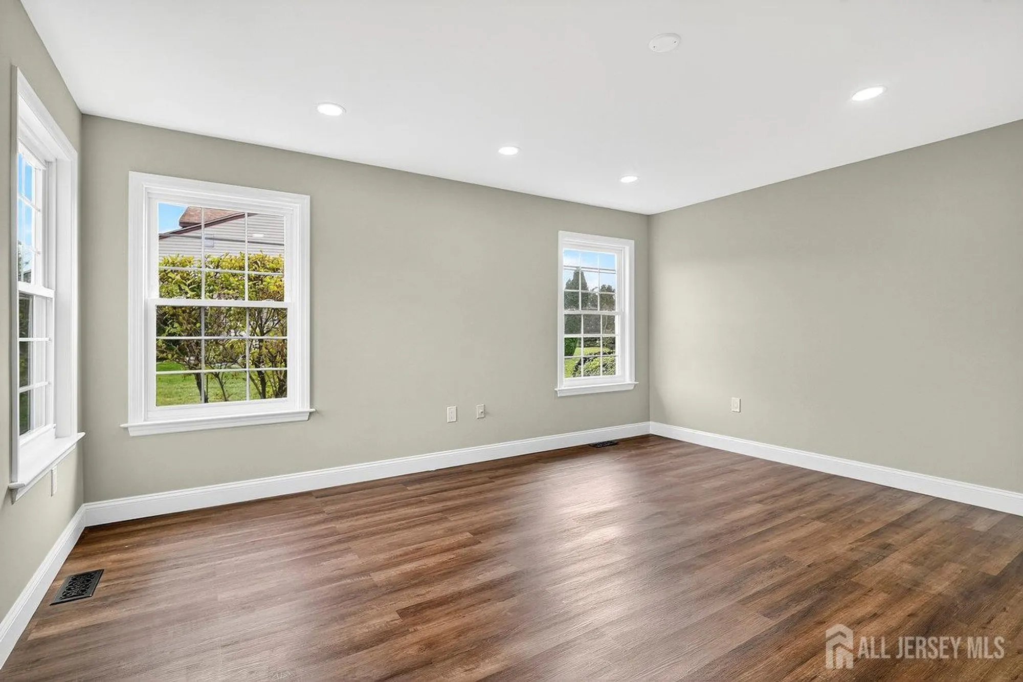 Property Slideshow image 27 of 42 | 57 yorkshire dr 57b, Monroe, NJ, 08831