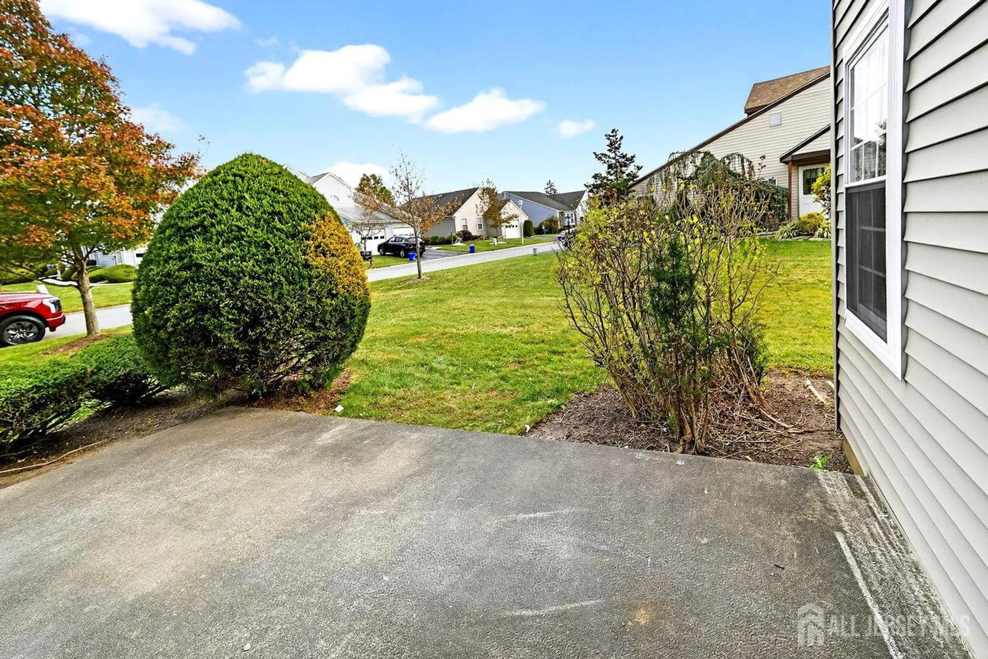 Property Slideshow image 40 of 42 | 57 yorkshire dr 57b, Monroe, NJ, 08831