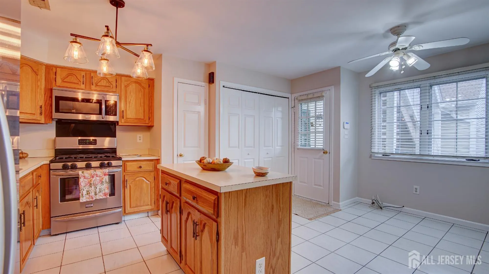Property Slideshow image 6 of 33 | 40b rutland ln, Monroe, NJ, 08831