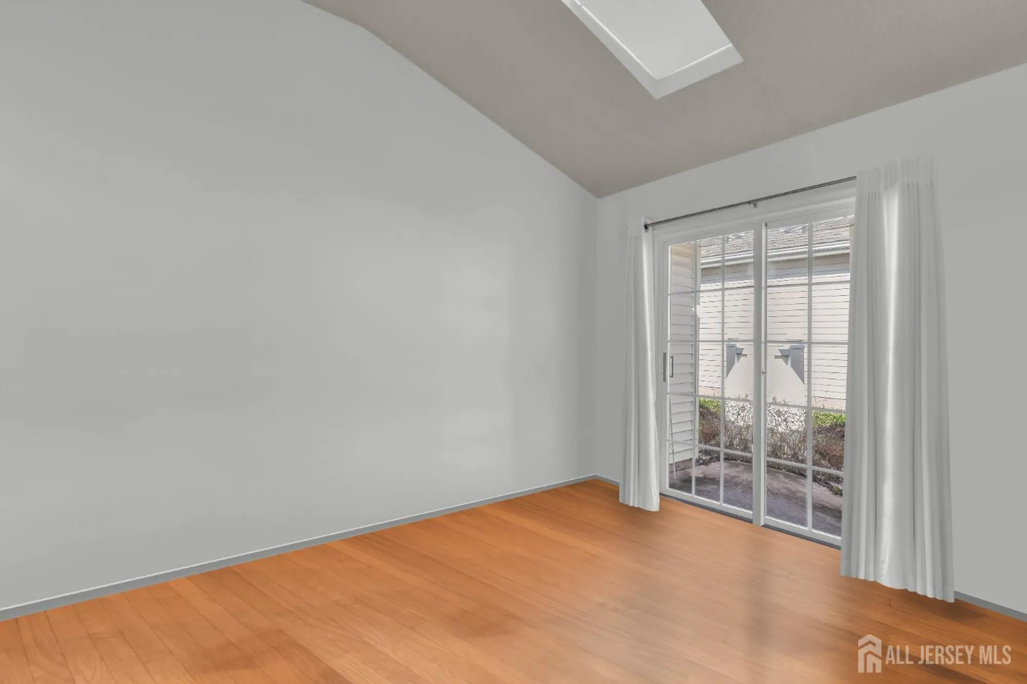 Property Slideshow image 5 of 20 | 264 nighthawk dr a, Monroe, NJ, 08831