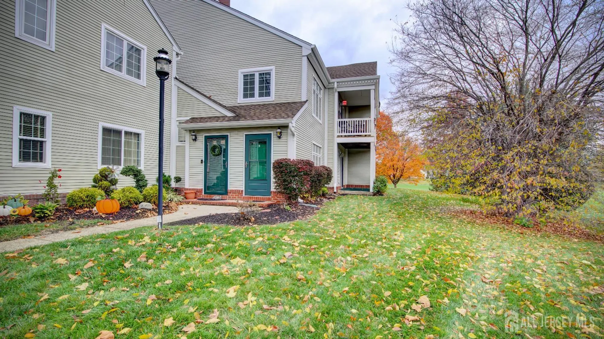 Property Slideshow image 1 of 33 | 40b rutland ln, Monroe, NJ, 08831