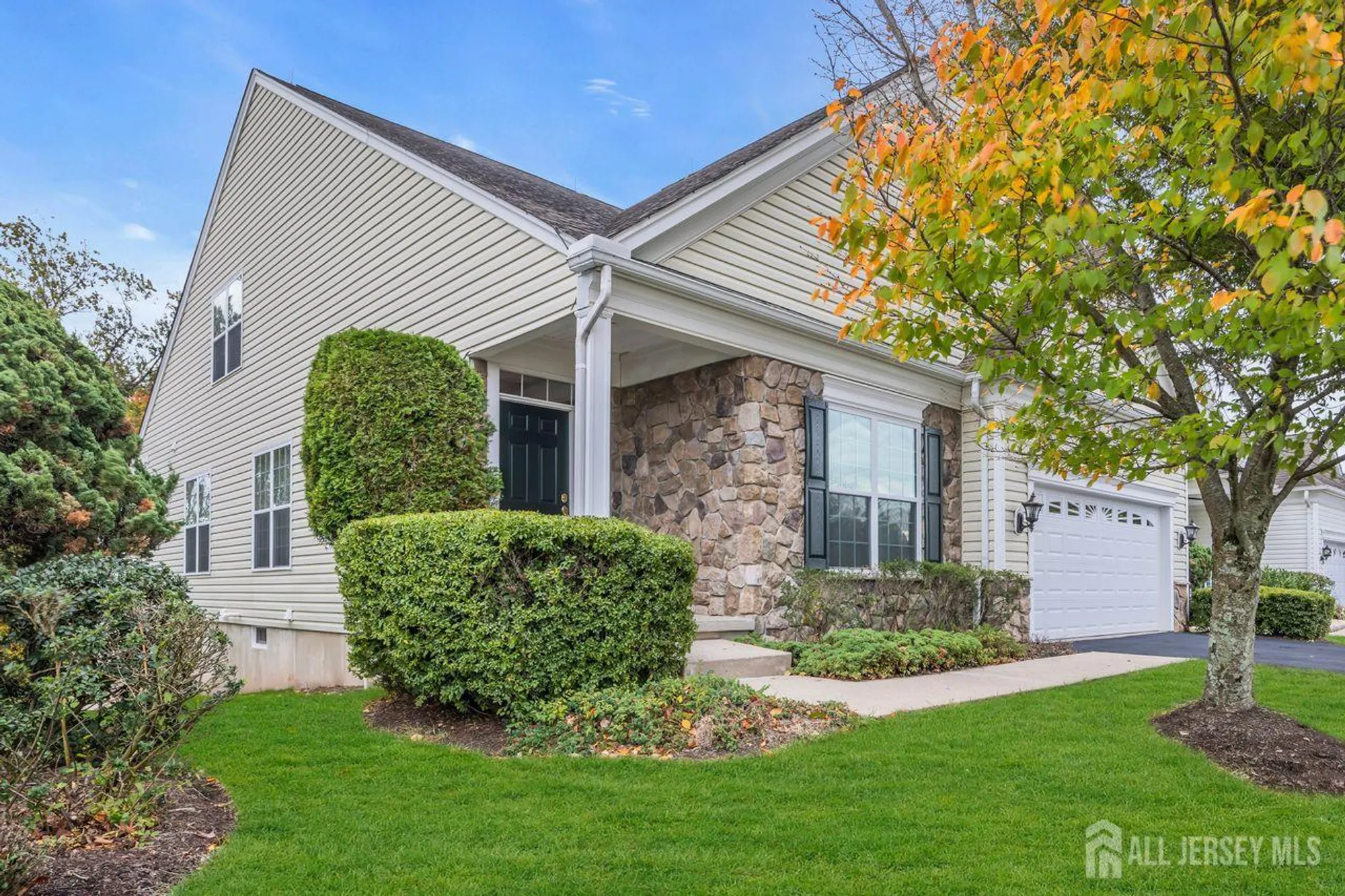 Property Slideshow image 1 of 51 | 468 crossfields ln, Somerset, NJ, 08873