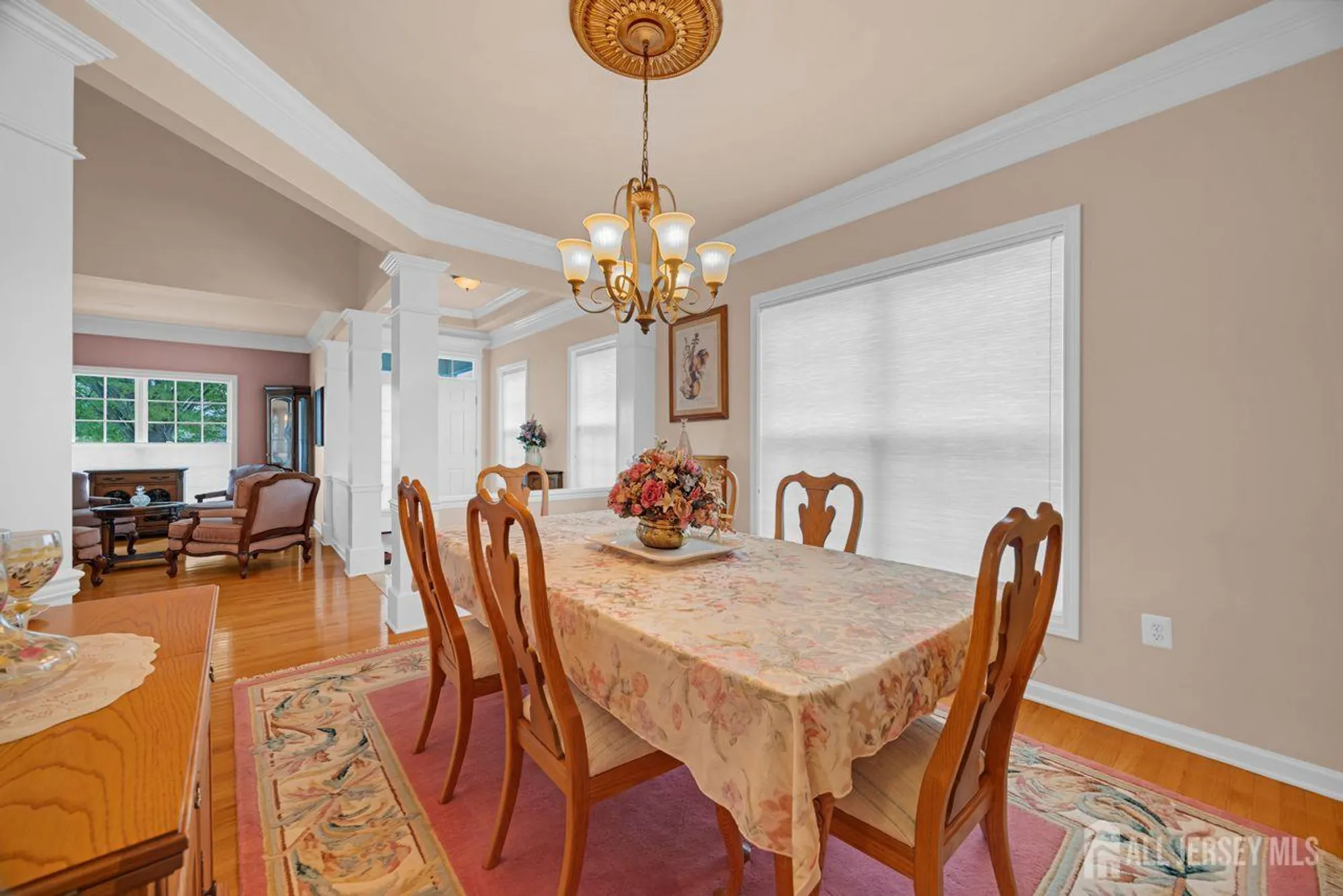 Property Slideshow image 5 of 51 | 468 crossfields ln, Somerset, NJ, 08873