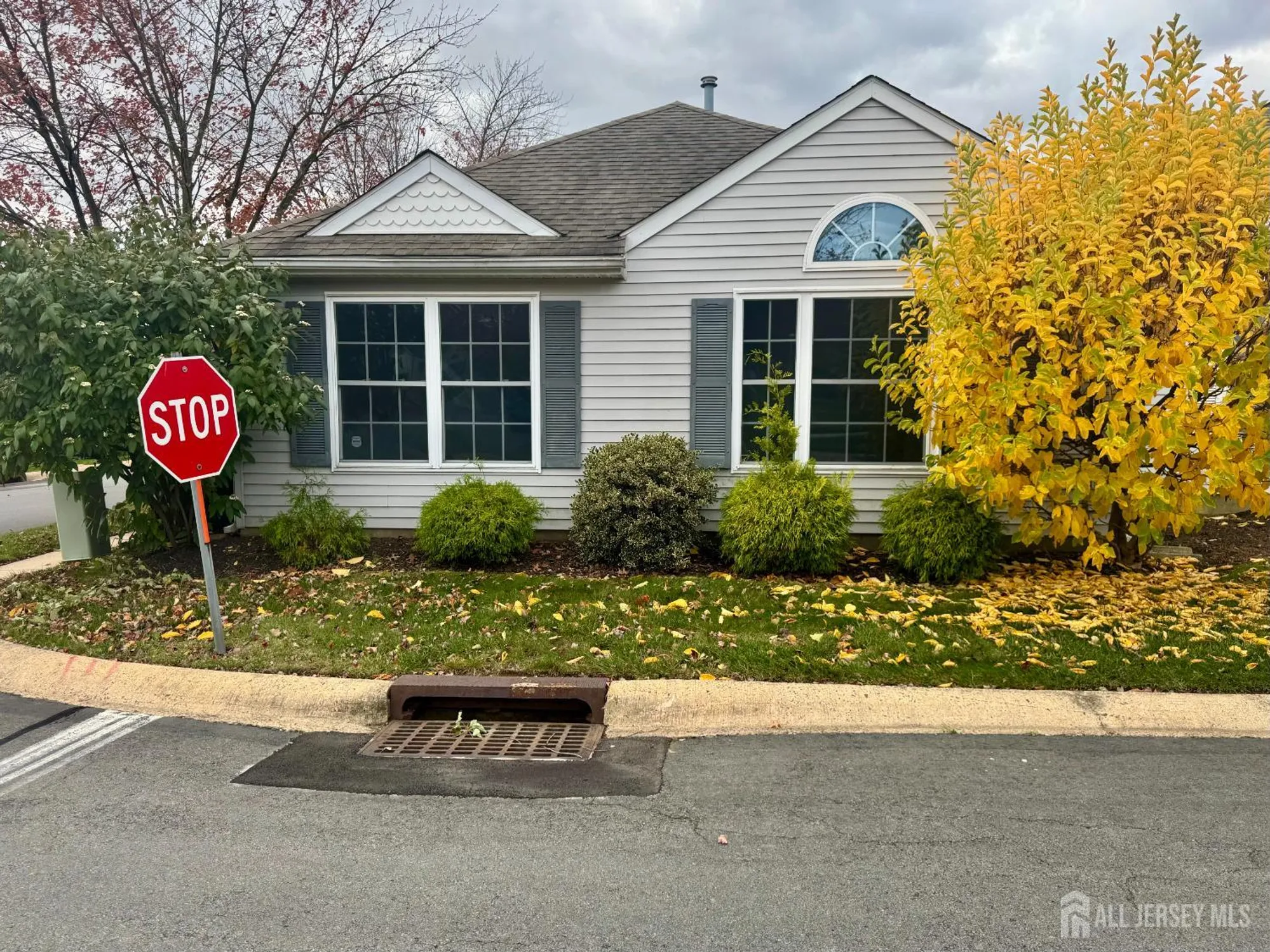 Property Slideshow image 2 of 29 | 277 nighthawk dr, Monroe, NJ, 08831