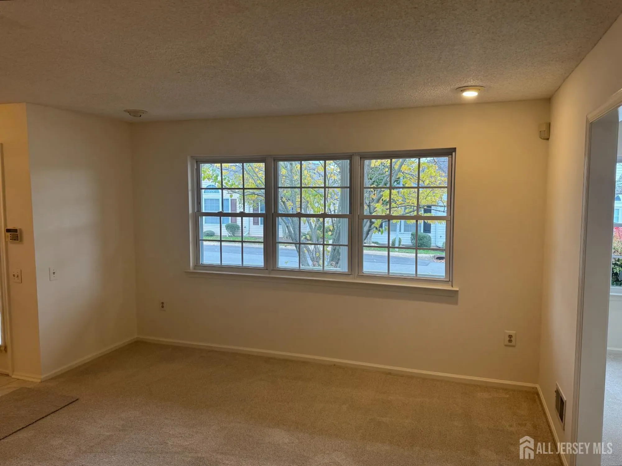 Property Slideshow image 22 of 29 | 277 nighthawk dr, Monroe, NJ, 08831