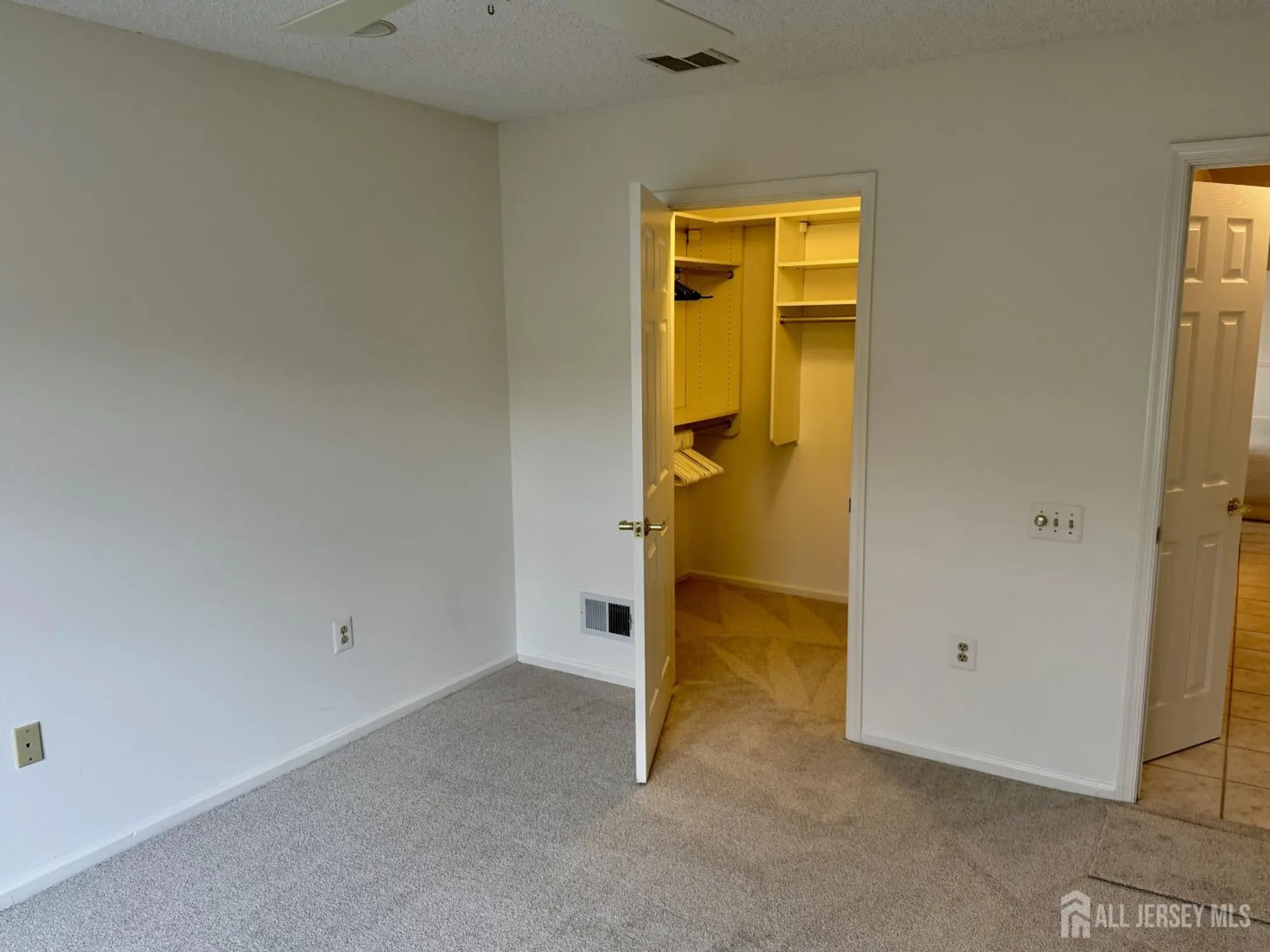 Property Slideshow image 11 of 29 | 277 nighthawk dr, Monroe, NJ, 08831