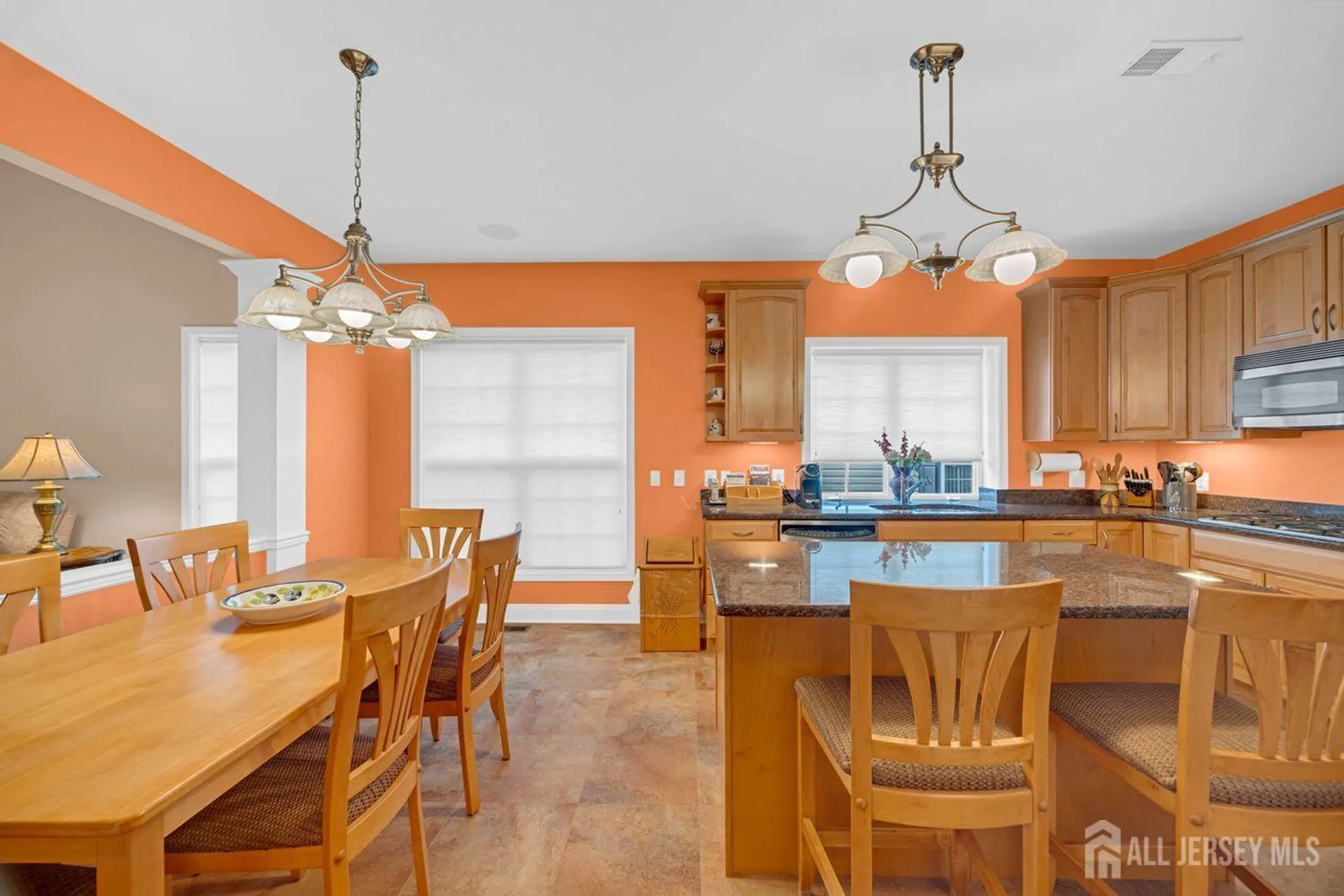 Property Slideshow image 11 of 51 | 468 crossfields ln, Somerset, NJ, 08873