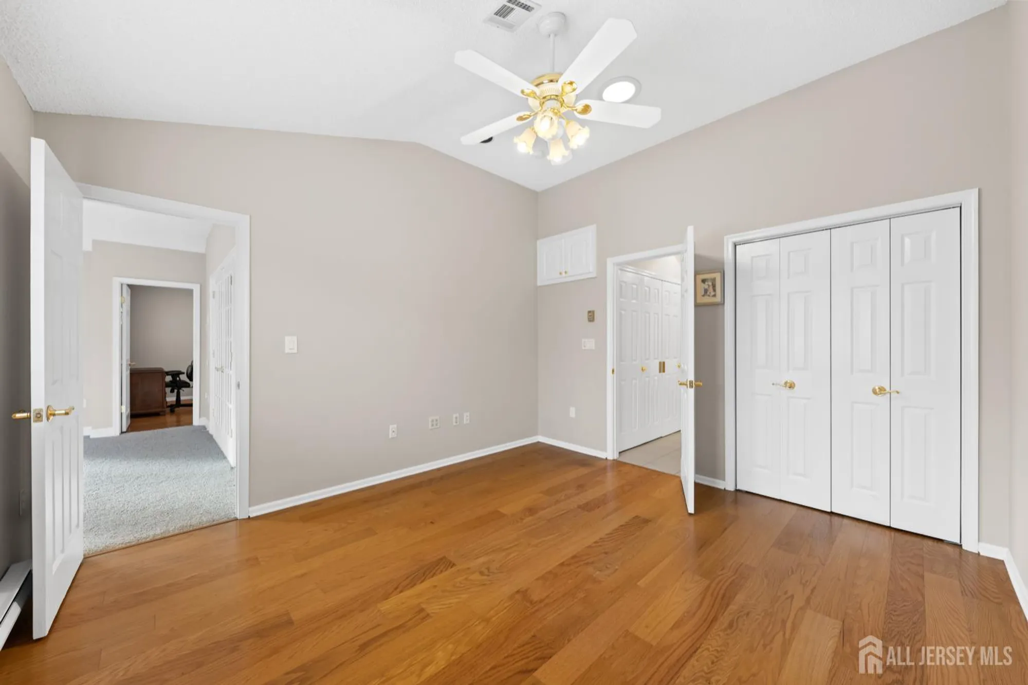 Property Slideshow image 21 of 29 | 835b vail rd, Monroe, NJ, 08831