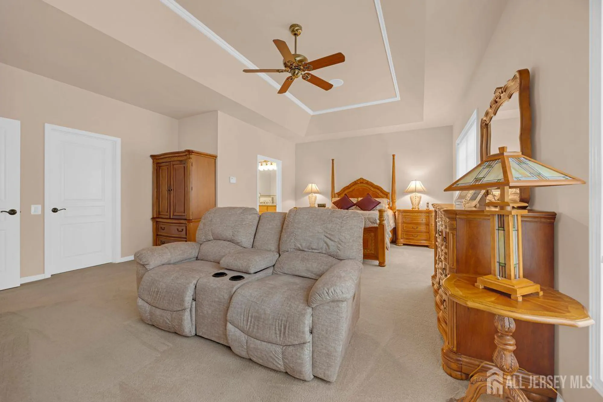 Property Slideshow image 23 of 51 | 468 crossfields ln, Somerset, NJ, 08873