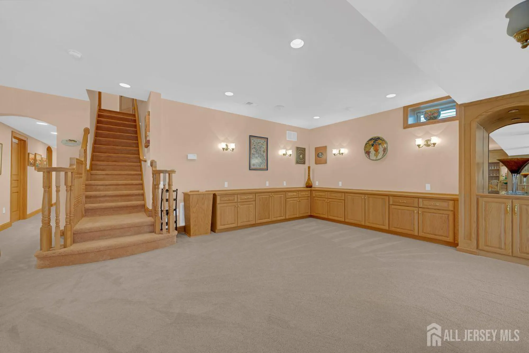 Property Slideshow image 33 of 51 | 468 crossfields ln, Somerset, NJ, 08873