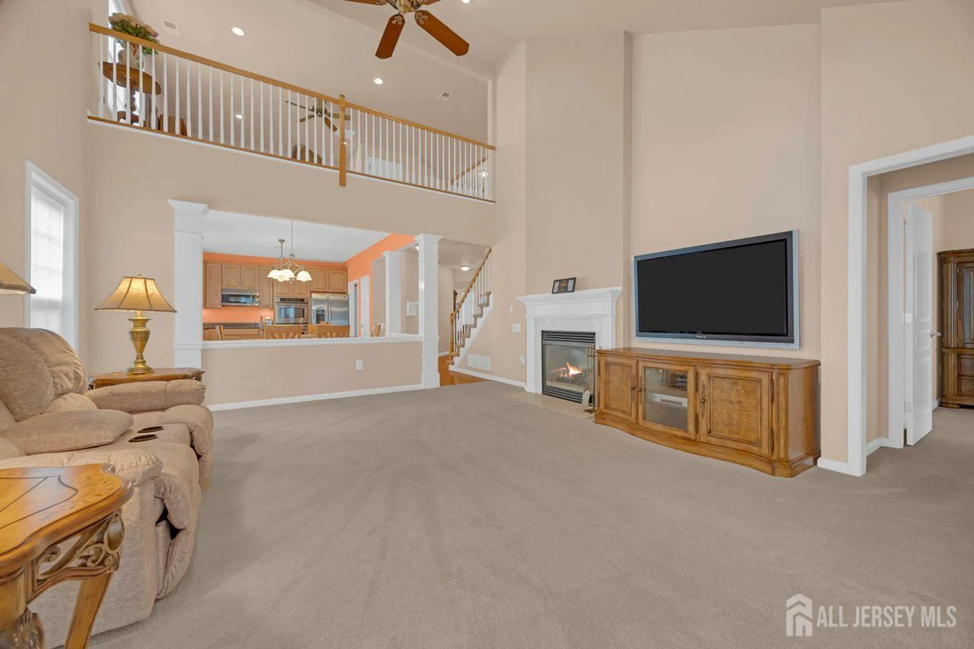 Property Slideshow image 13 of 51 | 468 crossfields ln, Somerset, NJ, 08873