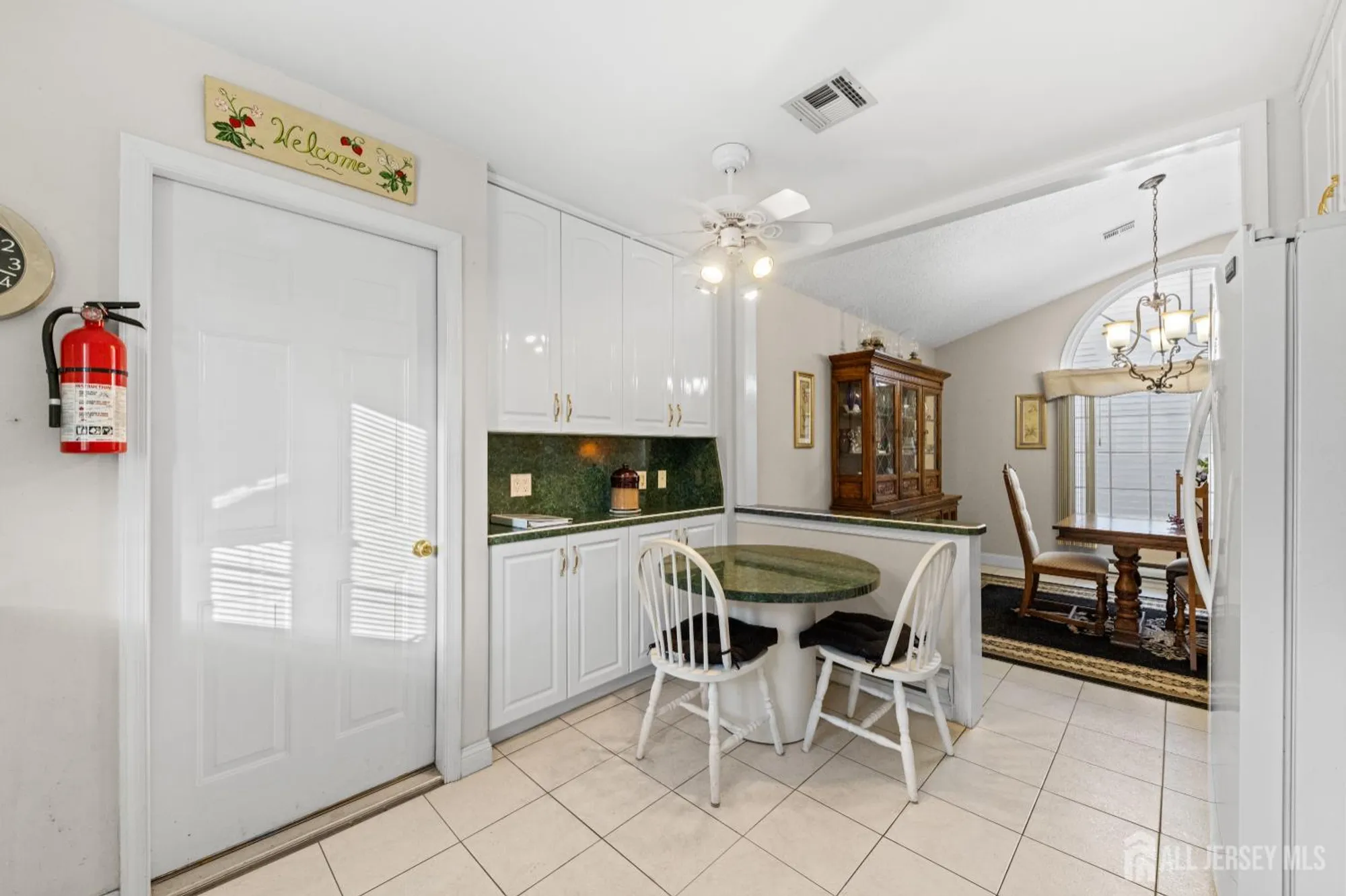 Property Slideshow image 14 of 29 | 835b vail rd, Monroe, NJ, 08831