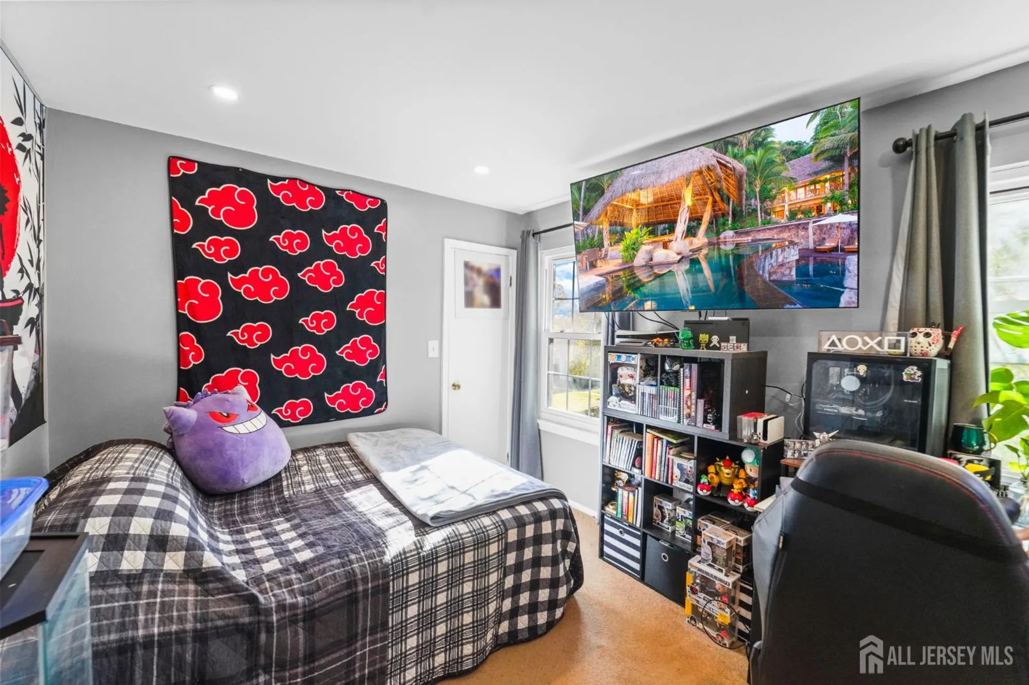 Property Slideshow image 10 of 12 | 279 hatfield ln, East Brunswick, NJ, 08816