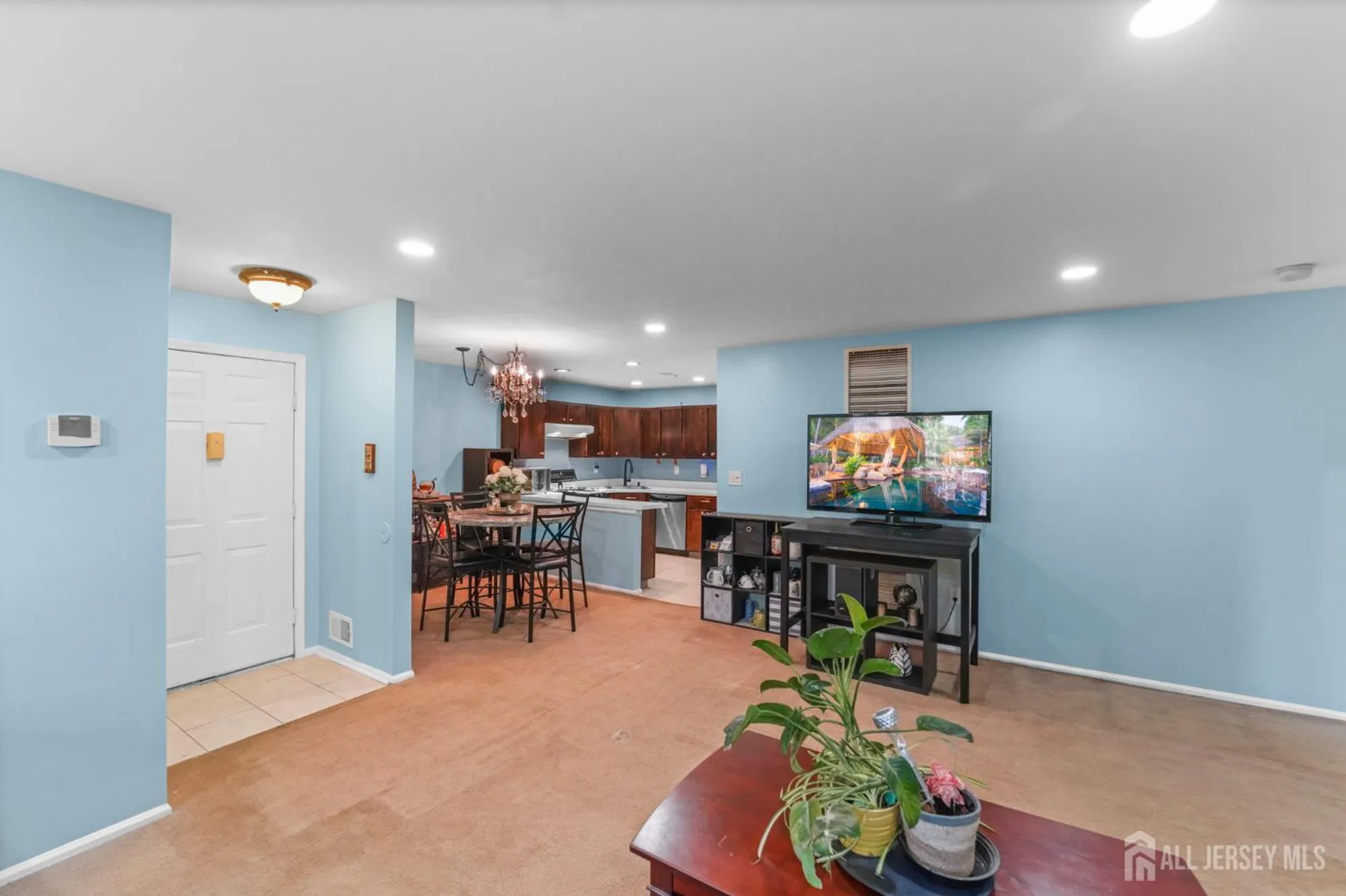 Property Slideshow image 5 of 12 | 279 hatfield ln, East Brunswick, NJ, 08816